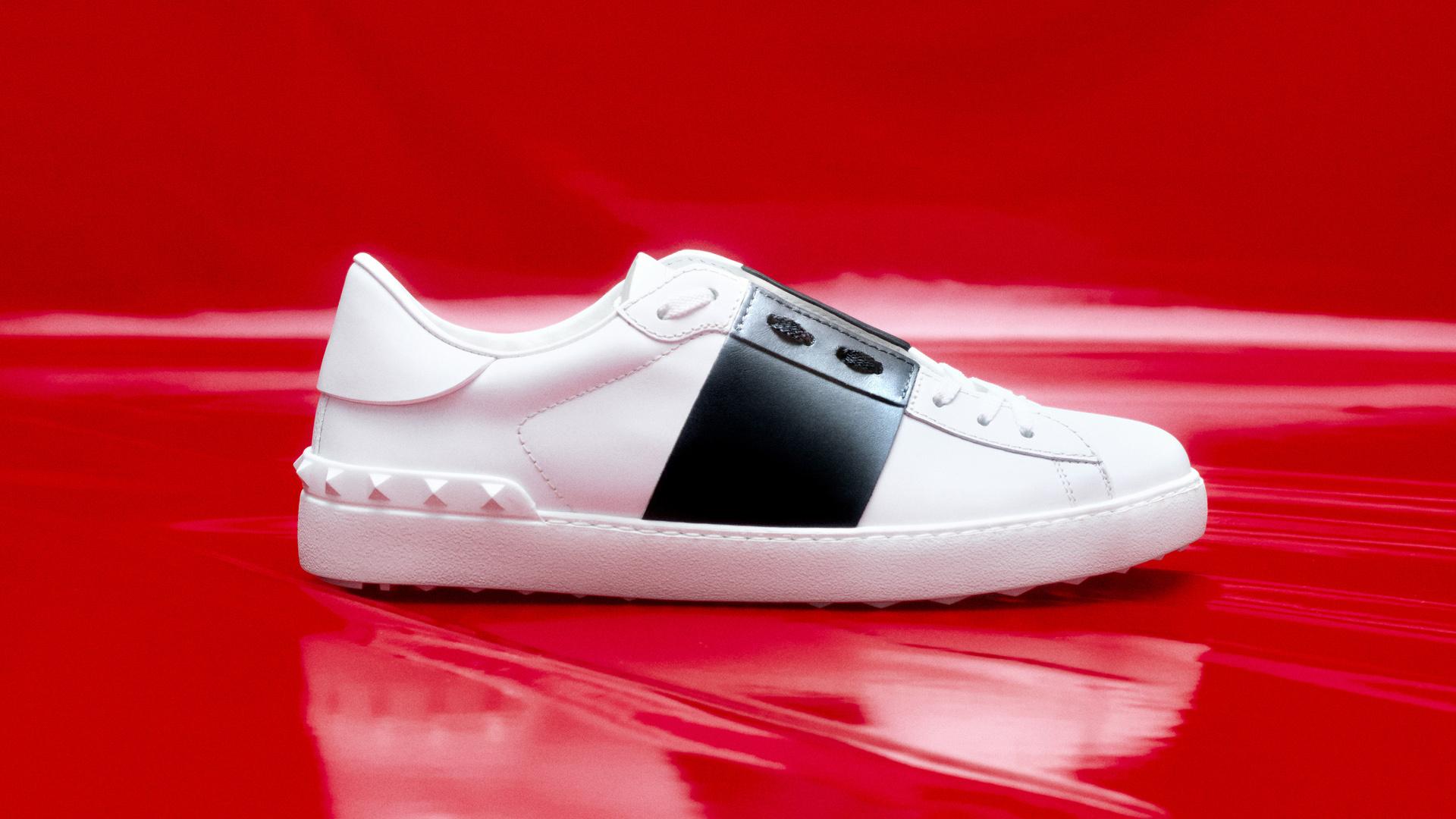 MH_FW2526_M_Accessories_OpenSneakers_16x9