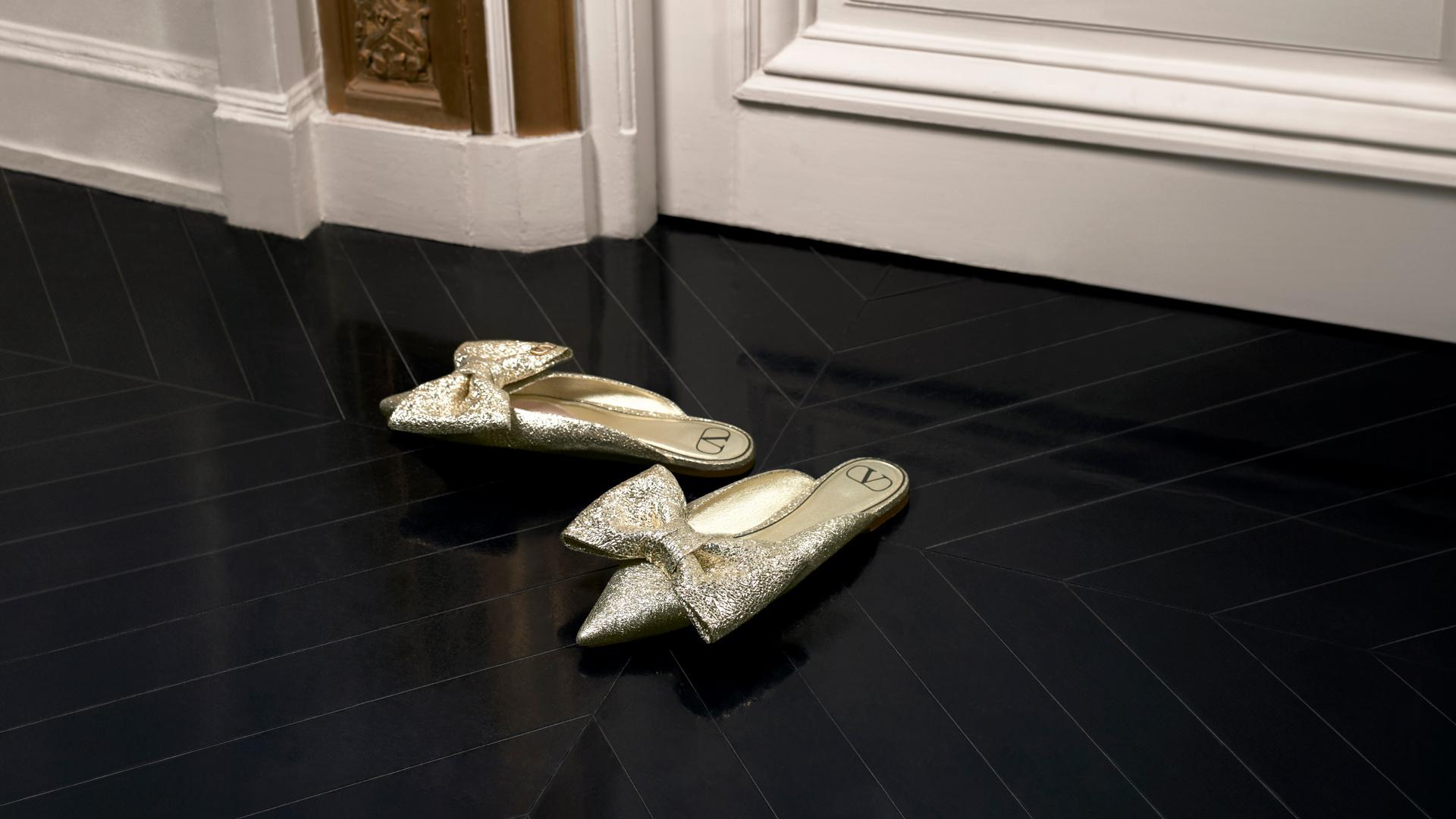 Valentino Garavani Un Château Bow Mules in Boutique | Valentino