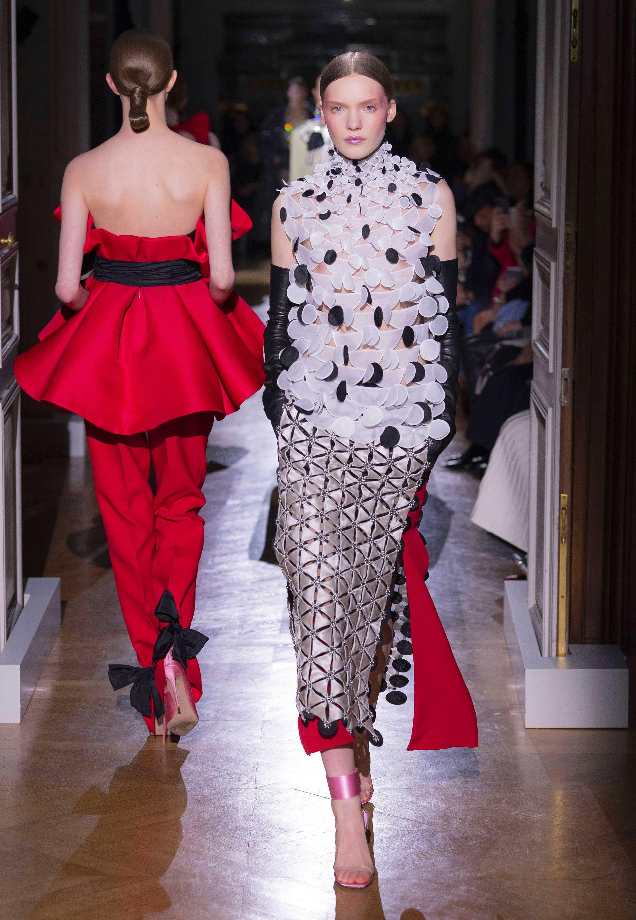 Valentino - Haute Couture Spring/Summer 2020 - Look 15