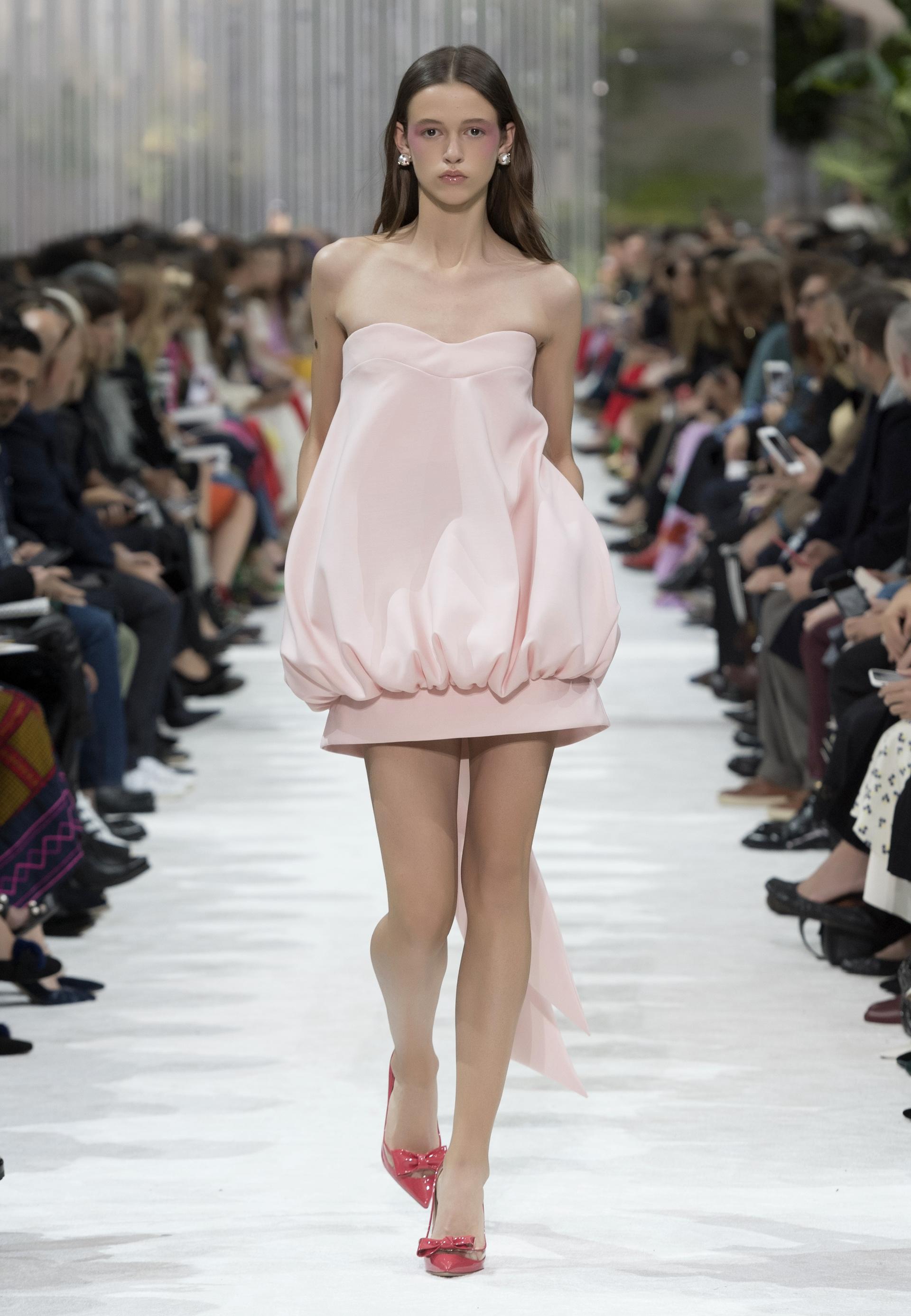 Valentino Fashion Show SS18 Women | Valentino