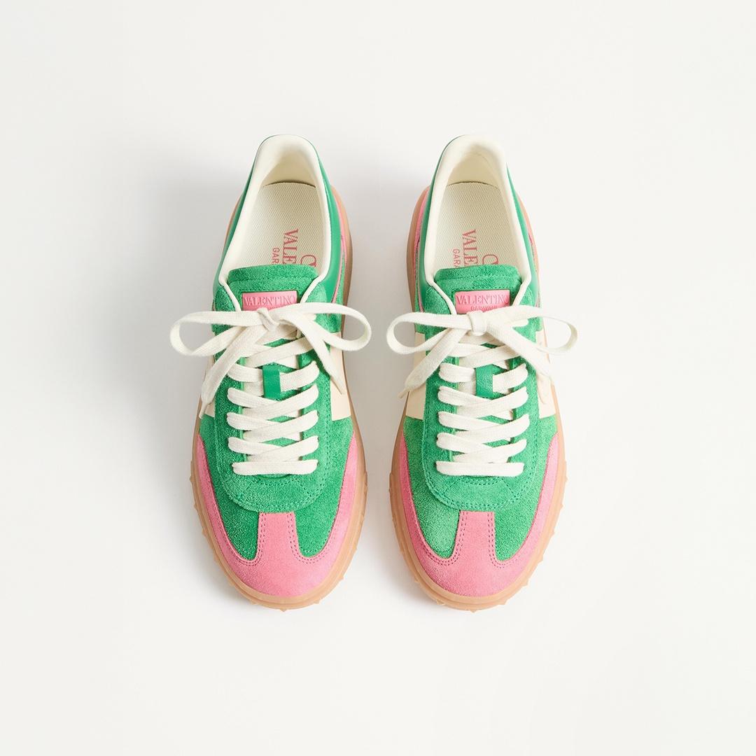 SHELF - W SHOES - SNEAKERS