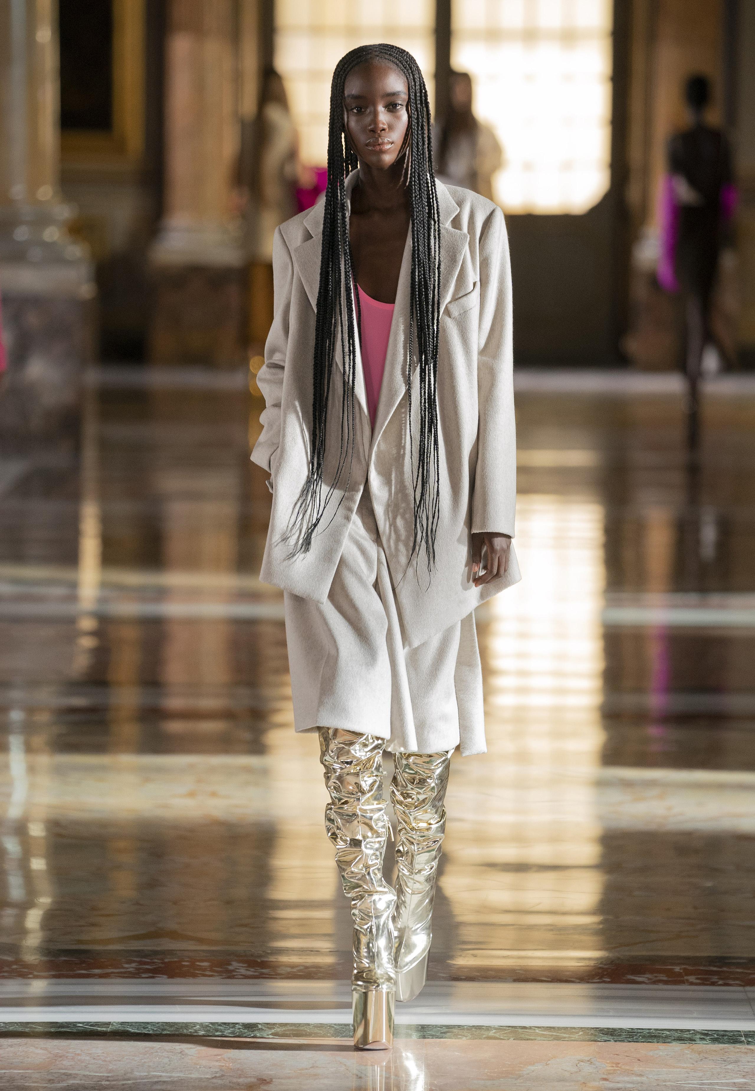 Valentino - Haute Couture Spring/Summer 2021 - Look 6