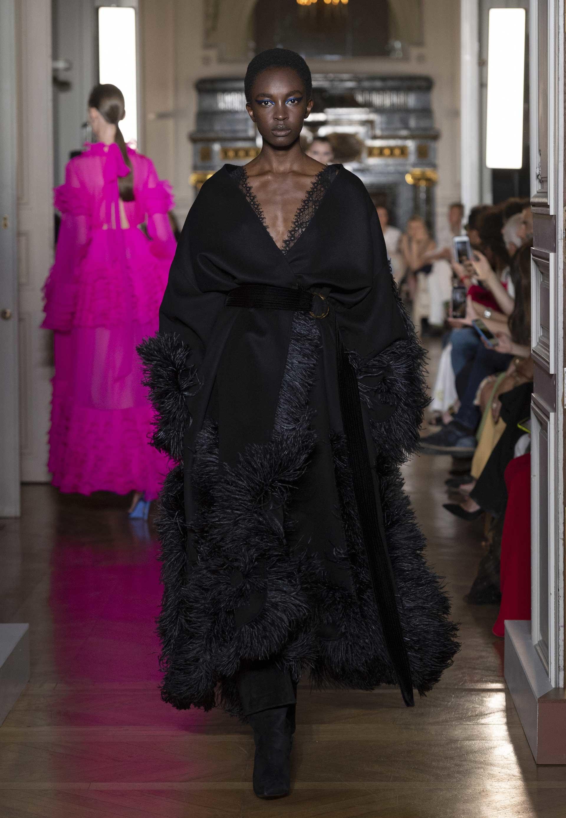 Valentino - Haute Couture Autumn/Winter 2018-19 - Look 30