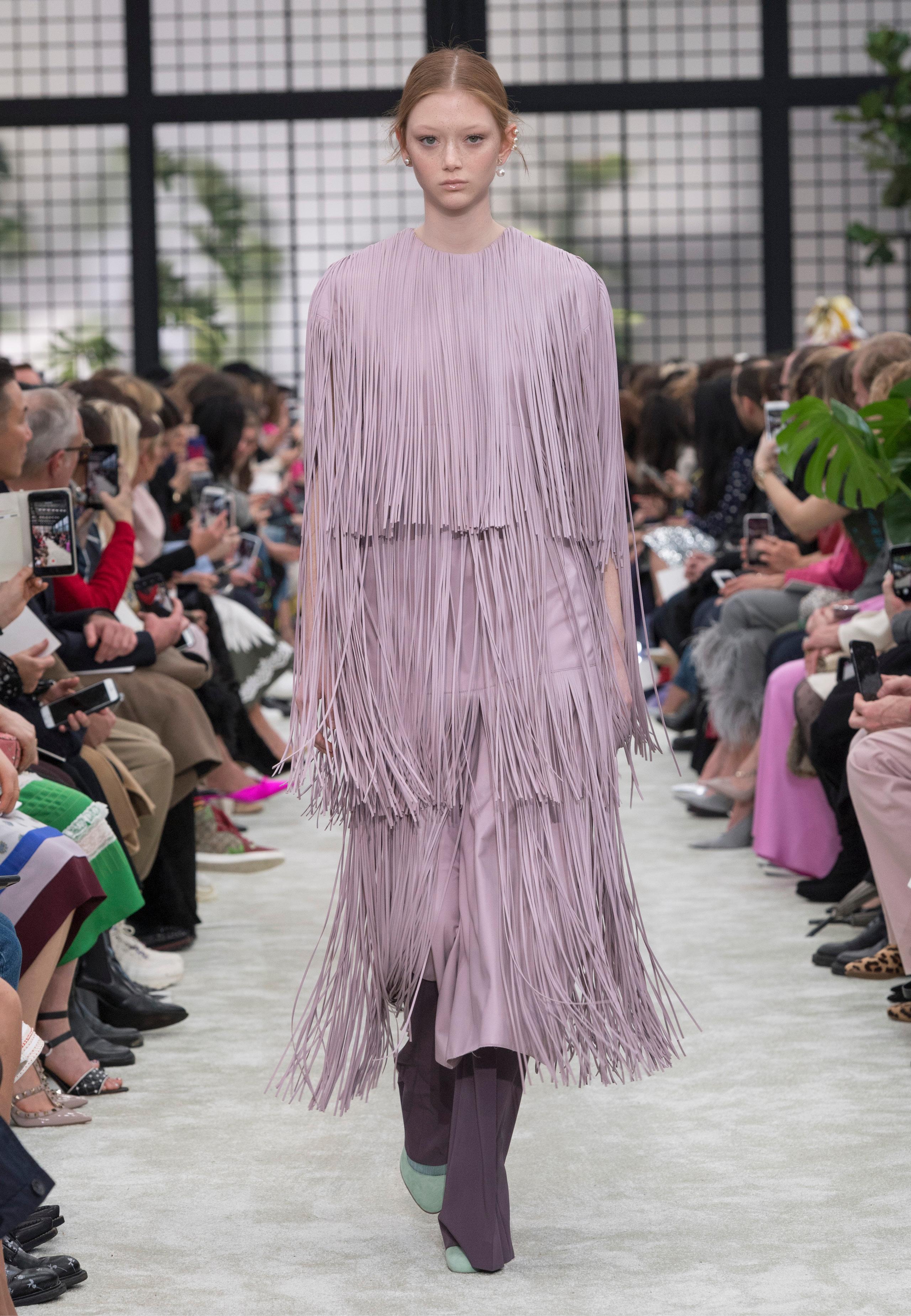 Valentino Fashion Show FW18-19 Women | Valentino