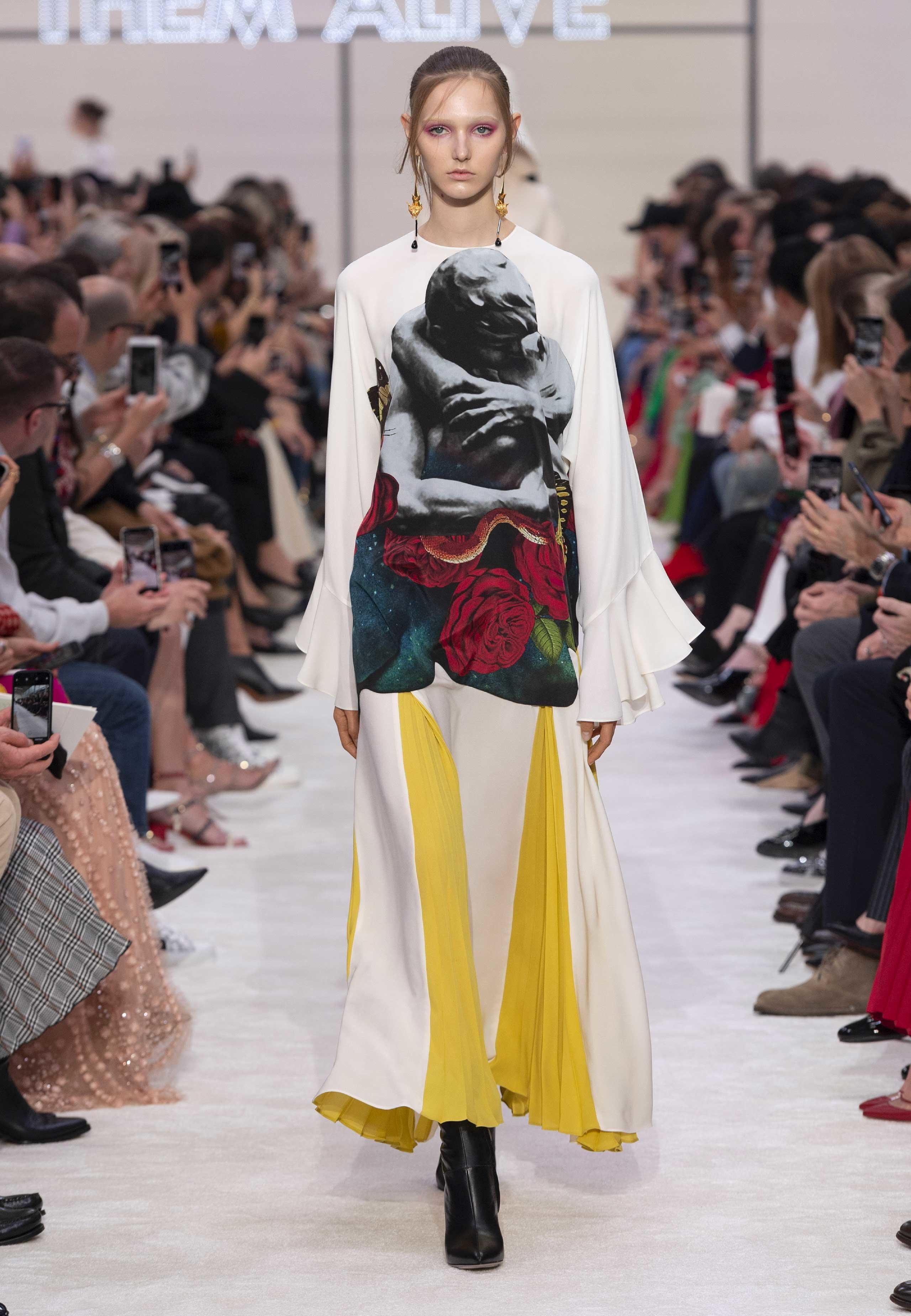 Valentino 2019-20秋冬レディースファッションショー | Valentino