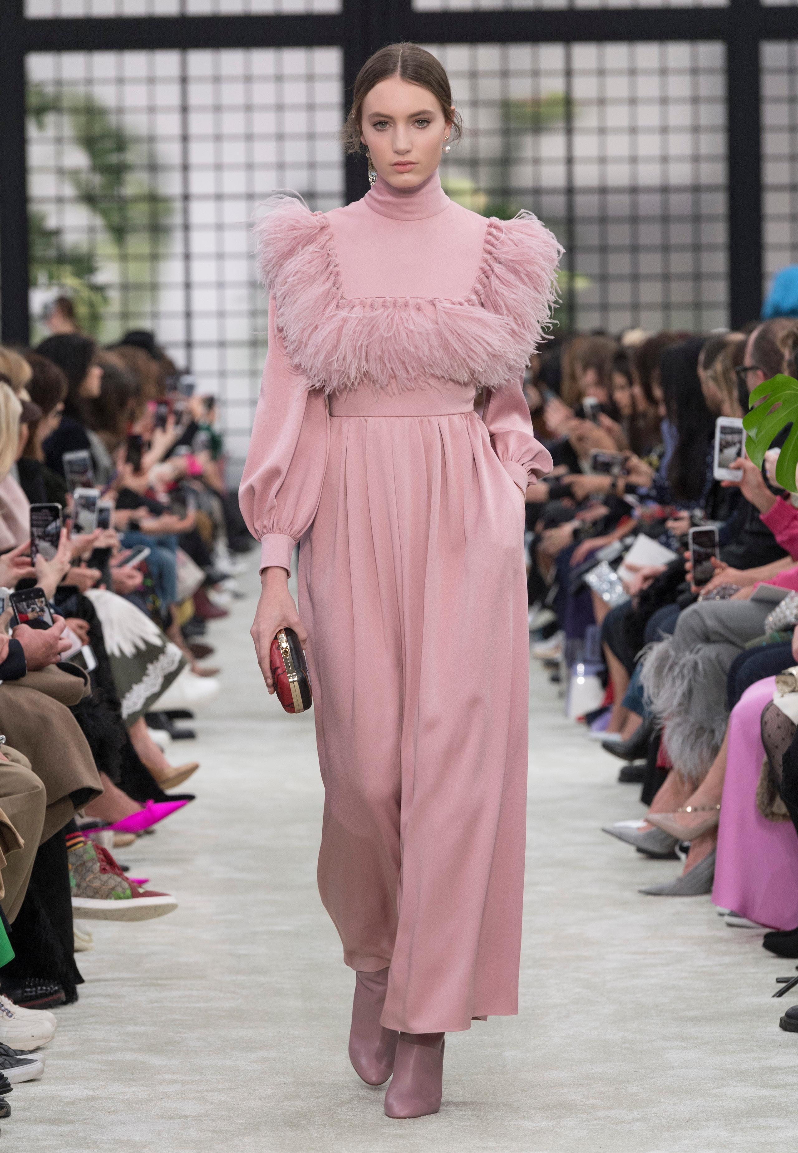 Valentino Fashion Show FW18-19 Women | Valentino
