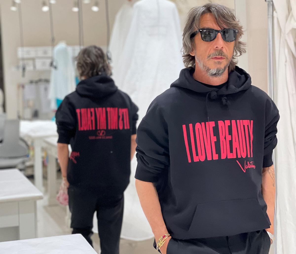 【VALENTINO】\"HAPPY BIRTHDAY MR. V!\" プリント パーカー VALENTINO】HAPPY BIRTHDAY MR. V! プリント パーカー