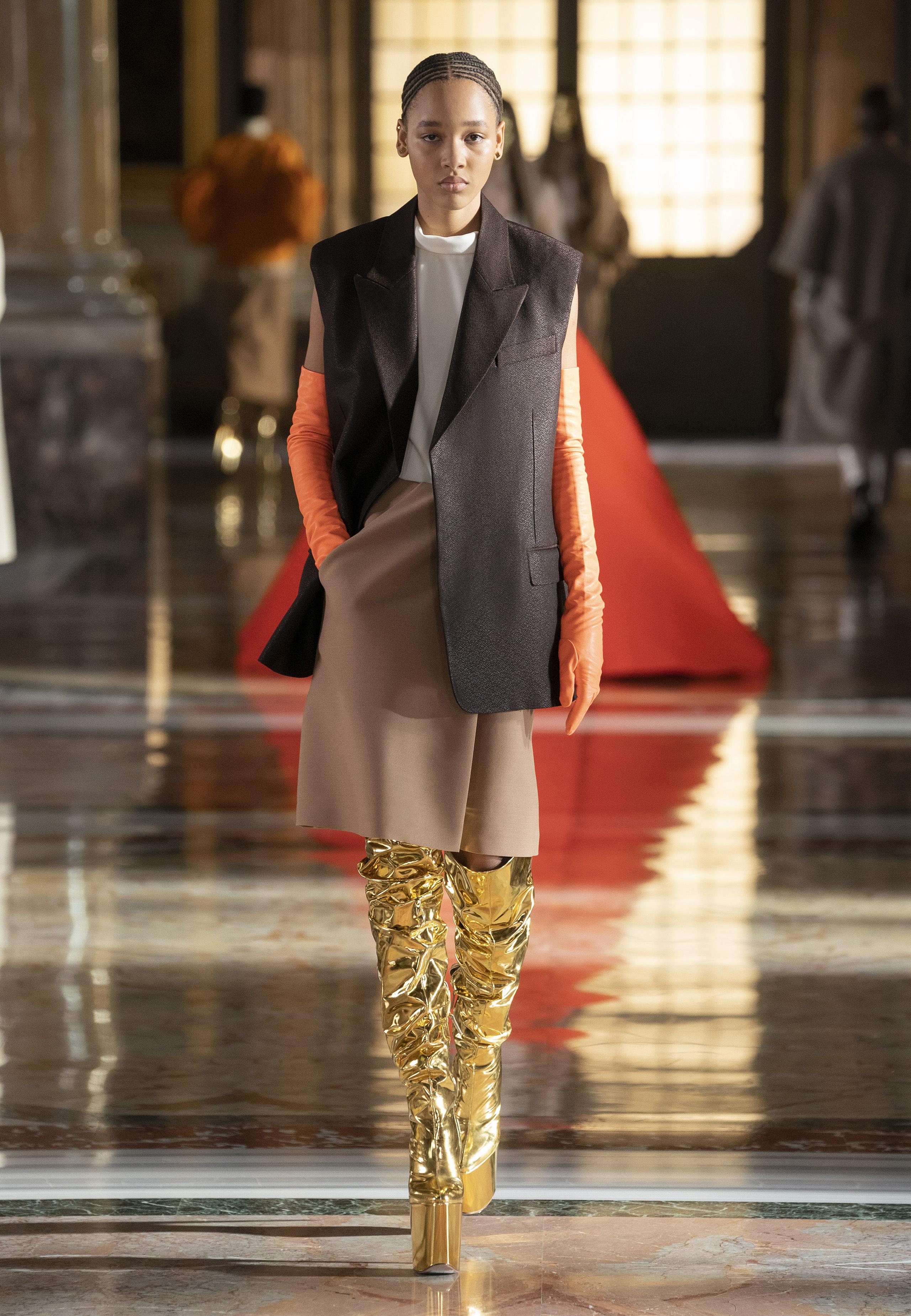 Valentino - Haute Couture Spring/Summer 2021 - Look 48