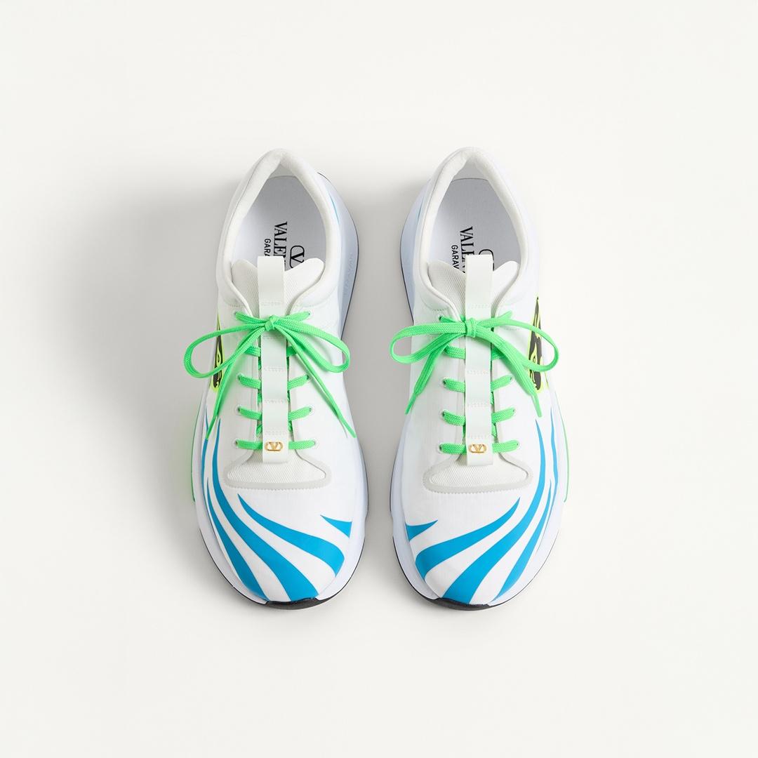 SHELF - M SHOES - TRUE ACT