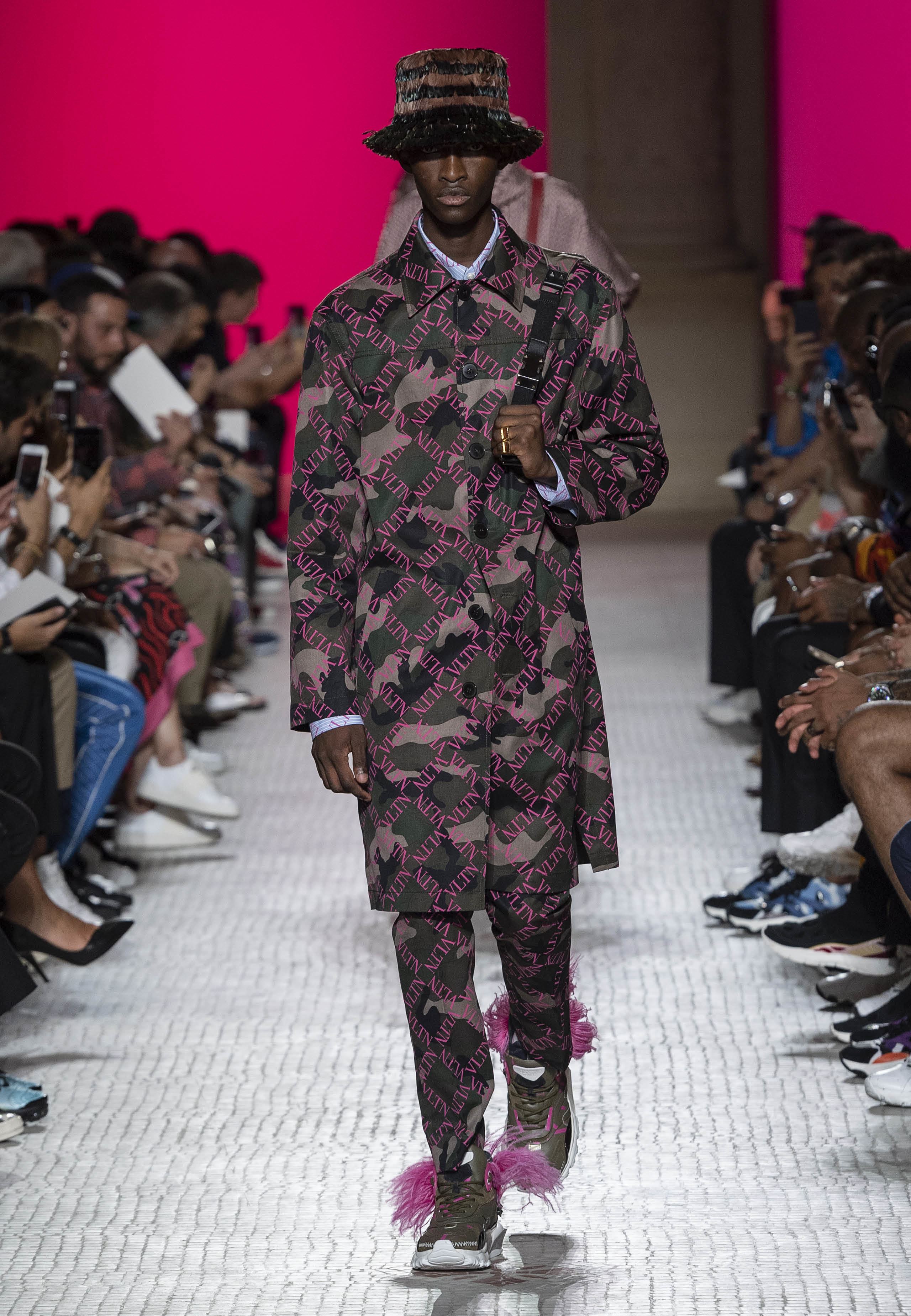 19SS VALENTINO レースジャケット Valentino Fashion Show SS19 Men | Valentino