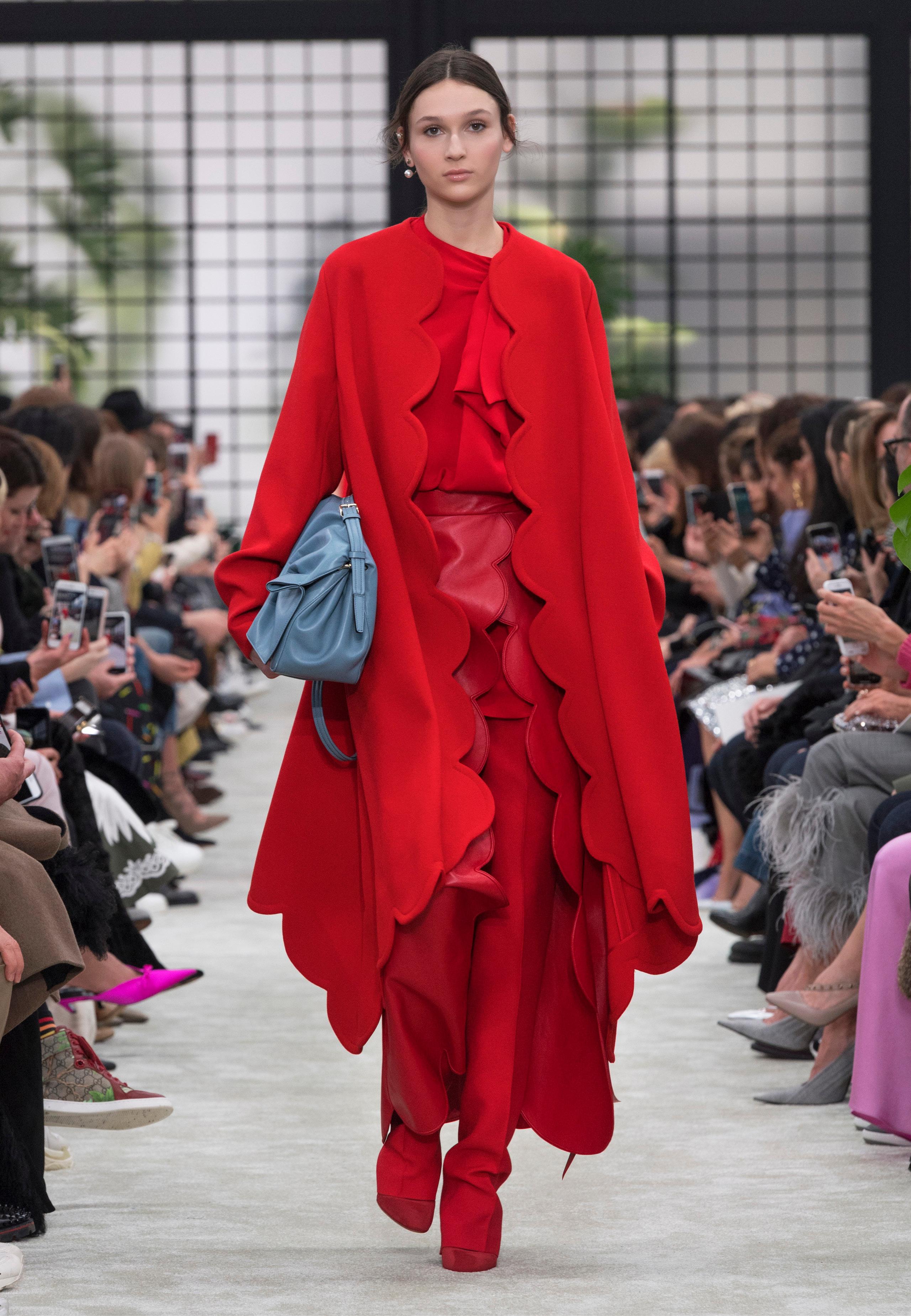 Valentino Fashion Show FW18-19 Women | Valentino