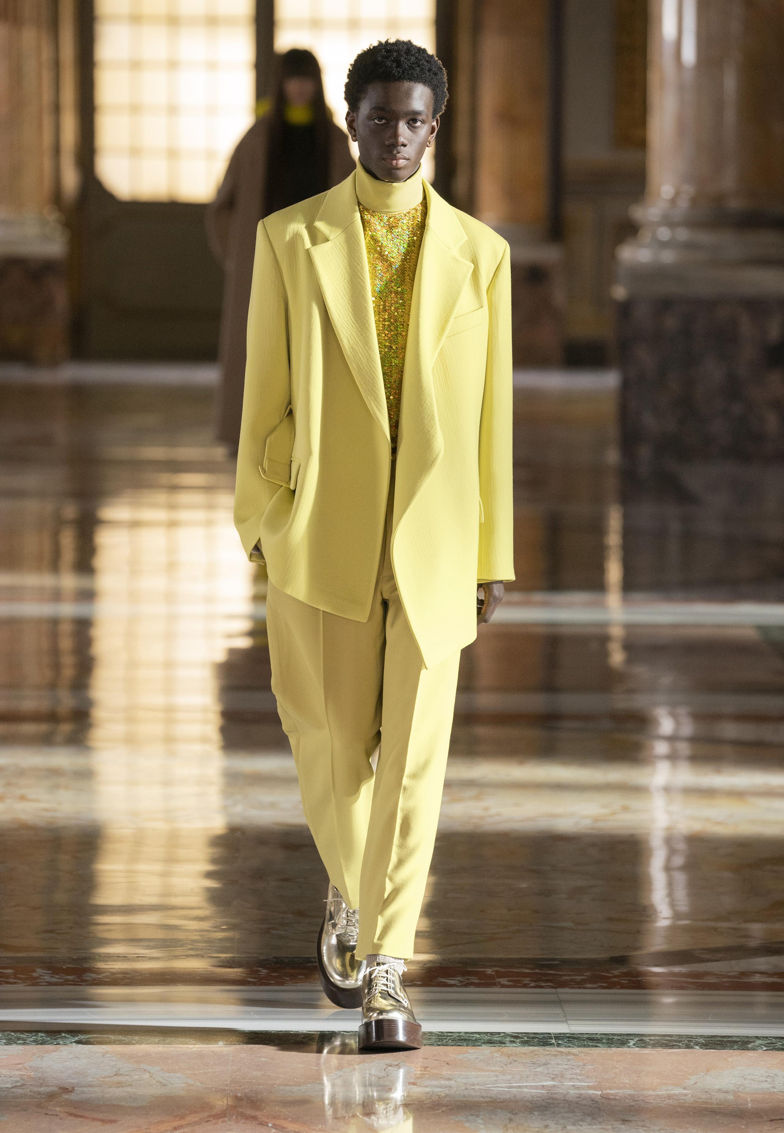 Valentino - Haute Couture Spring/Summer 2021 - Look 19