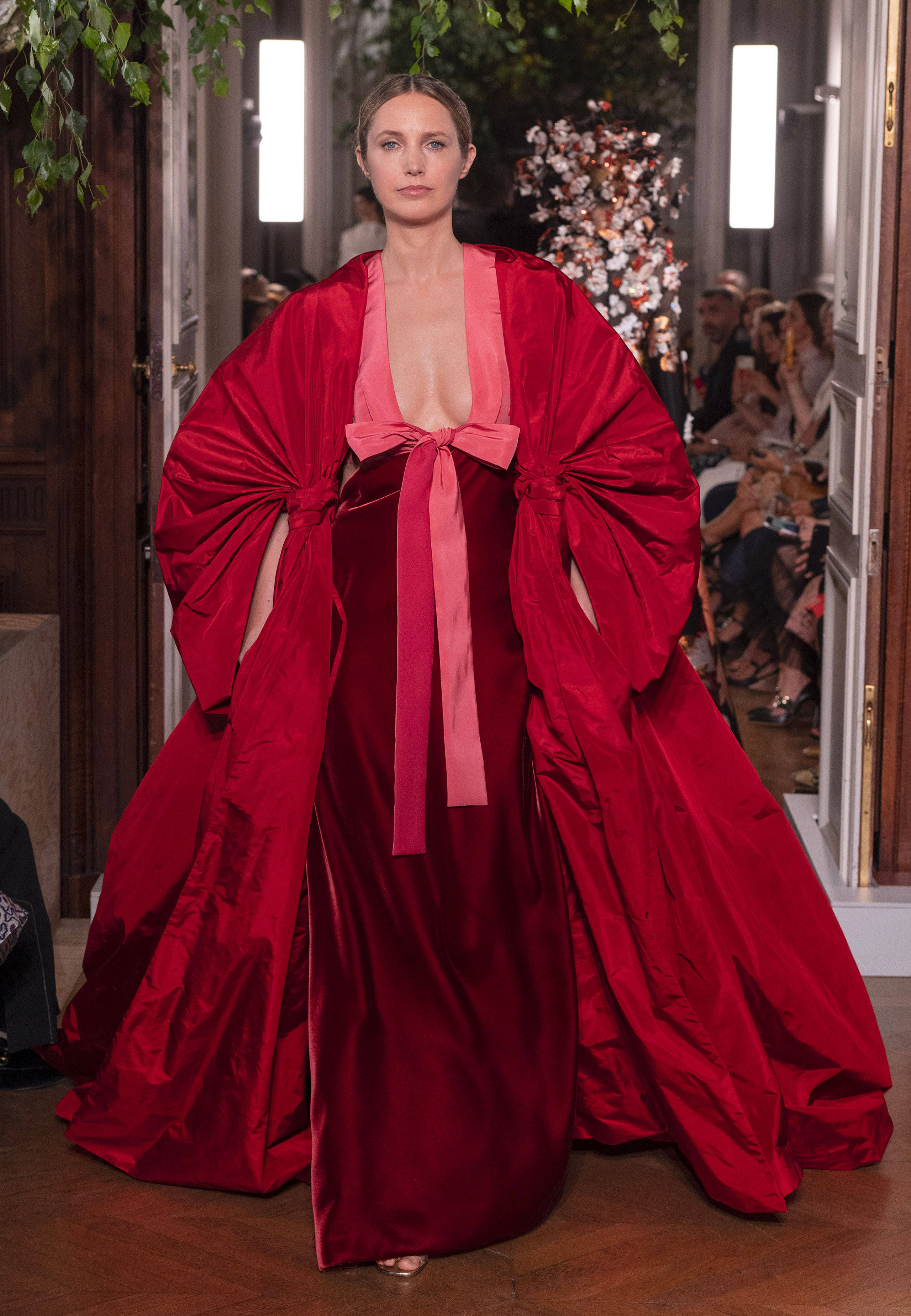 Valentino - Haute Couture Fall/Winter 2019-20 - Look 52