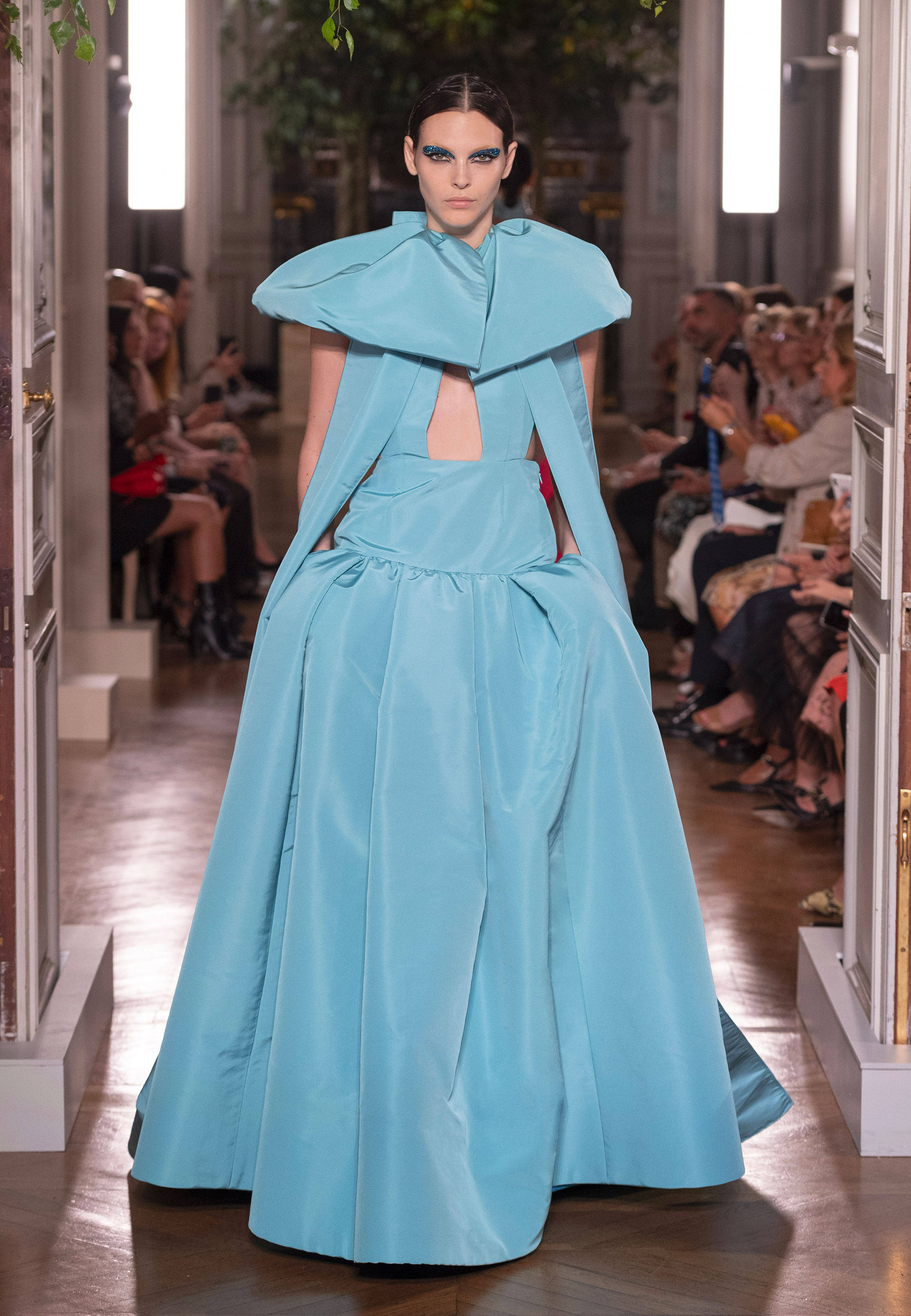 Valentino - Haute Couture Fall/Winter 2019-20 - Look 33