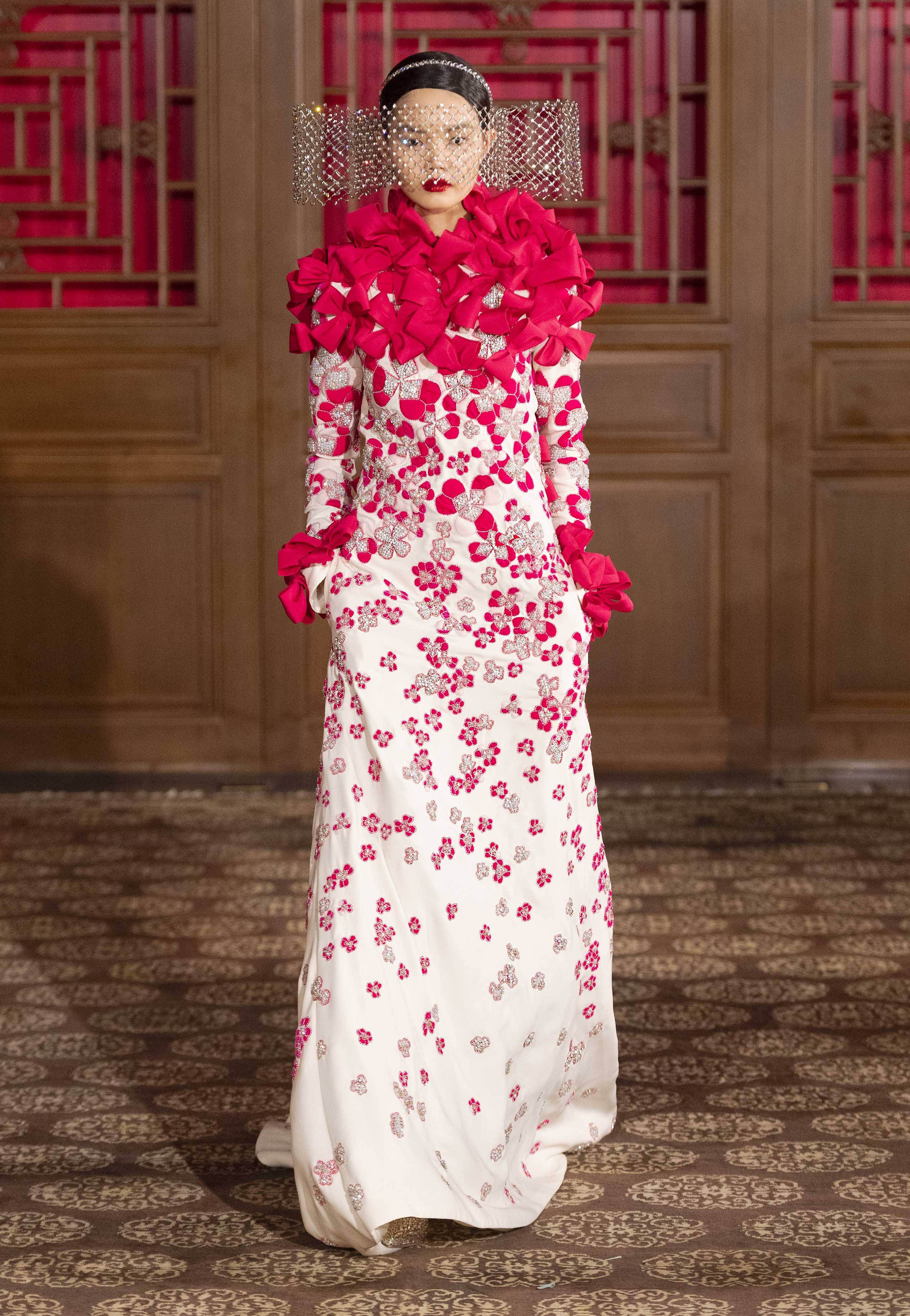 Valentino - Haute Couture Beijing - Look 36