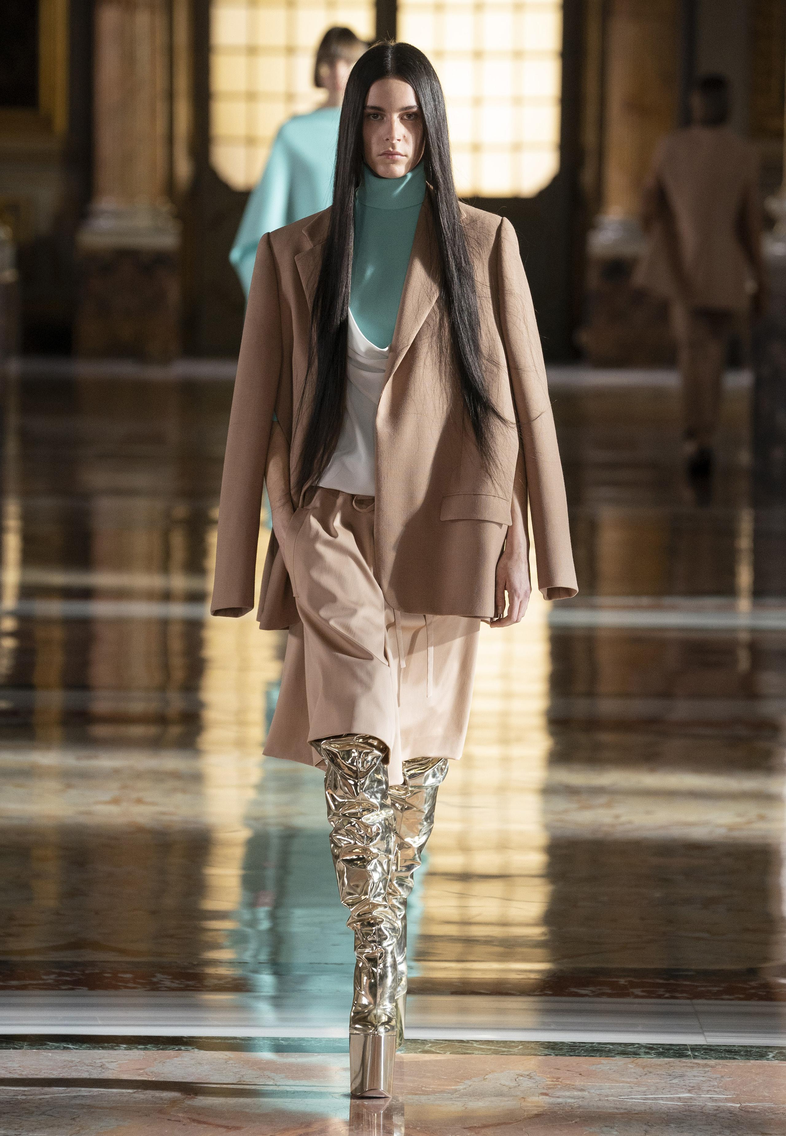 Valentino - Haute Couture Spring/Summer 2021 - Look 54