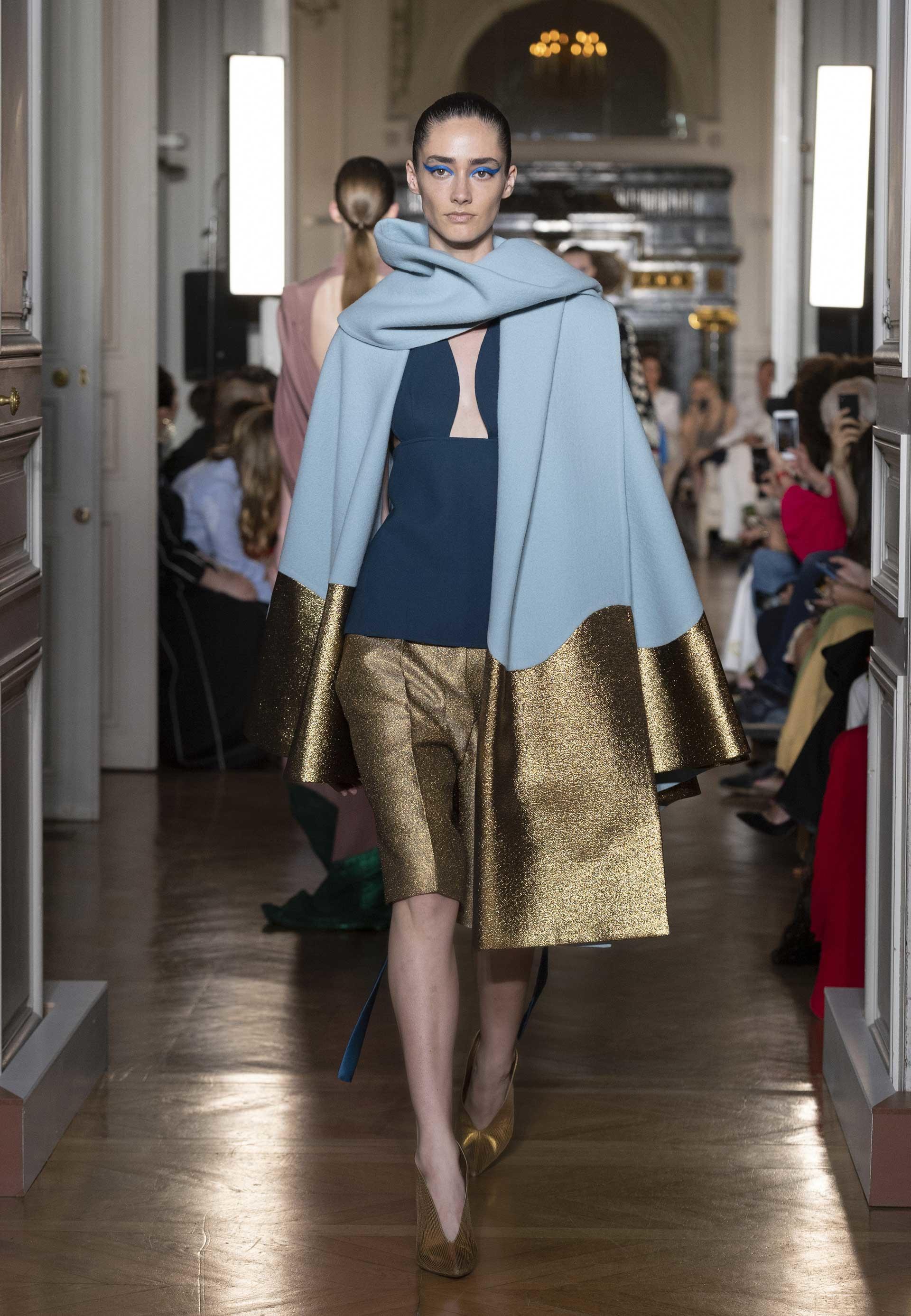 Valentino - Haute Couture Autumn/Winter 2018-19 - Look 13