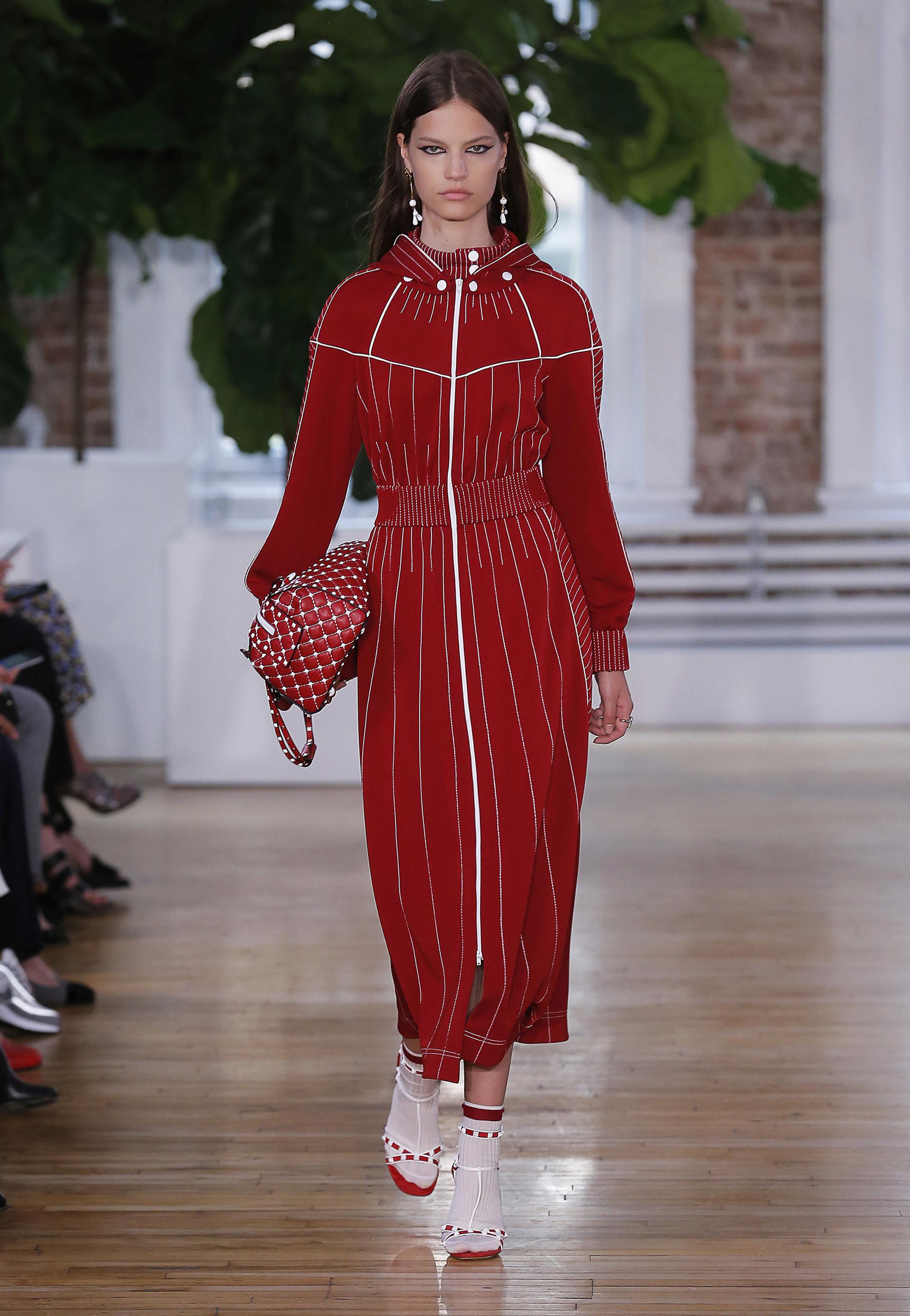 Valentino 2018 resort ロングワンピース　総柄 Valentino Fashion Resort 18 Women | Valentino