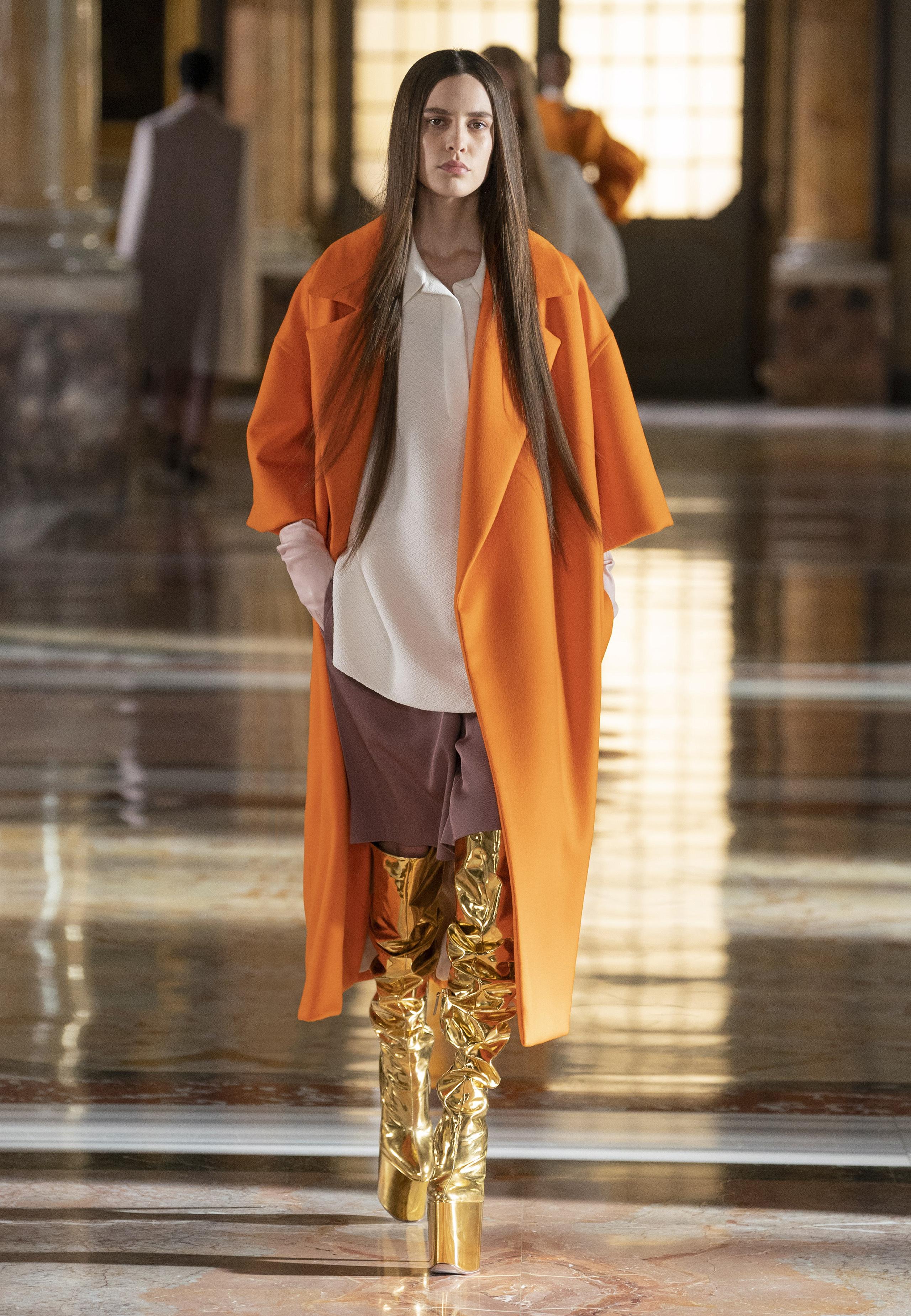 Valentino - Haute Couture Spring/Summer 2021 - Look 41