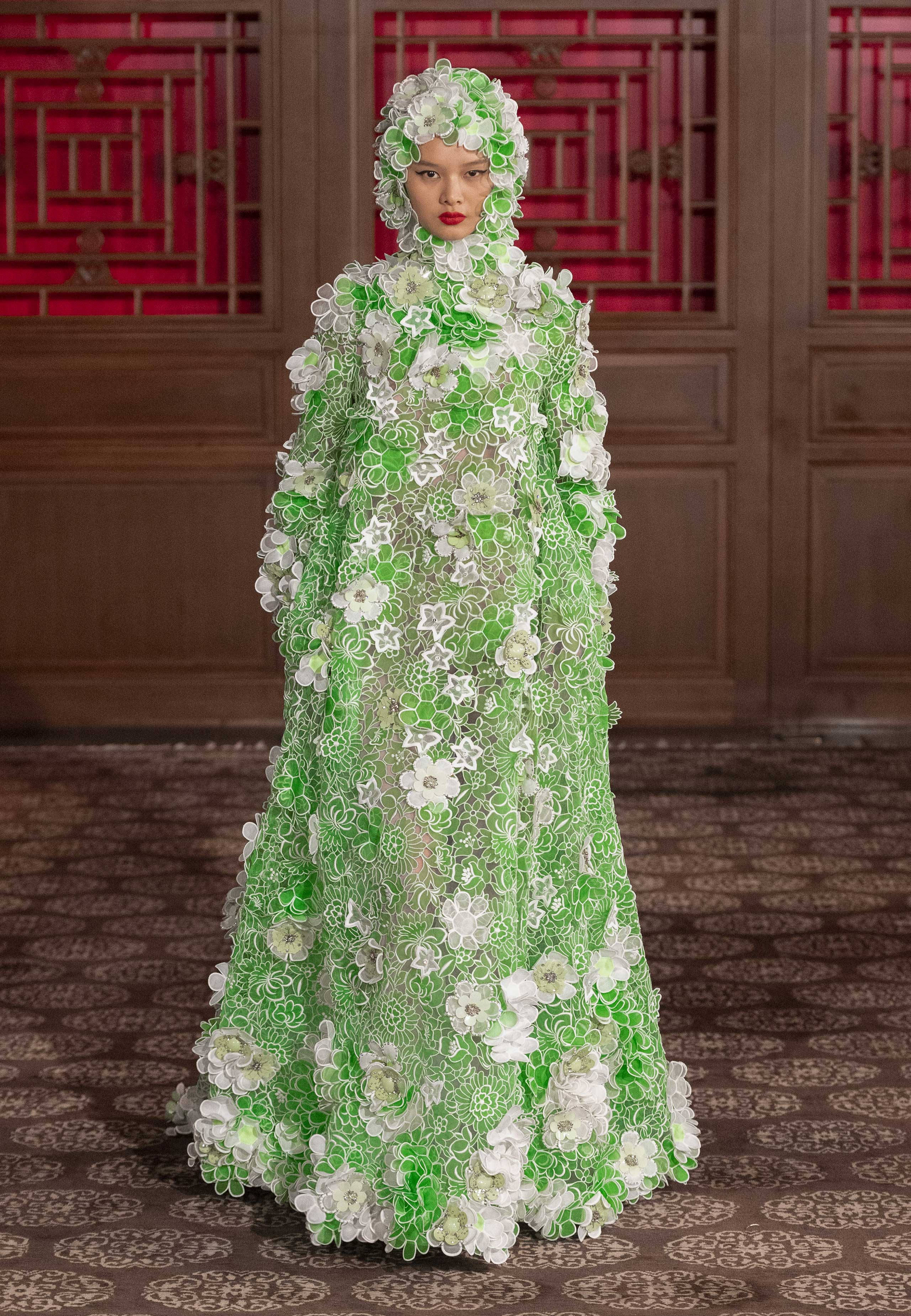 Valentino - Haute Couture Beijing - Look 17