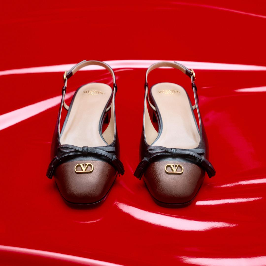 VALENTINO サテン バレリーナ VALENTINO サテン バレリーナ