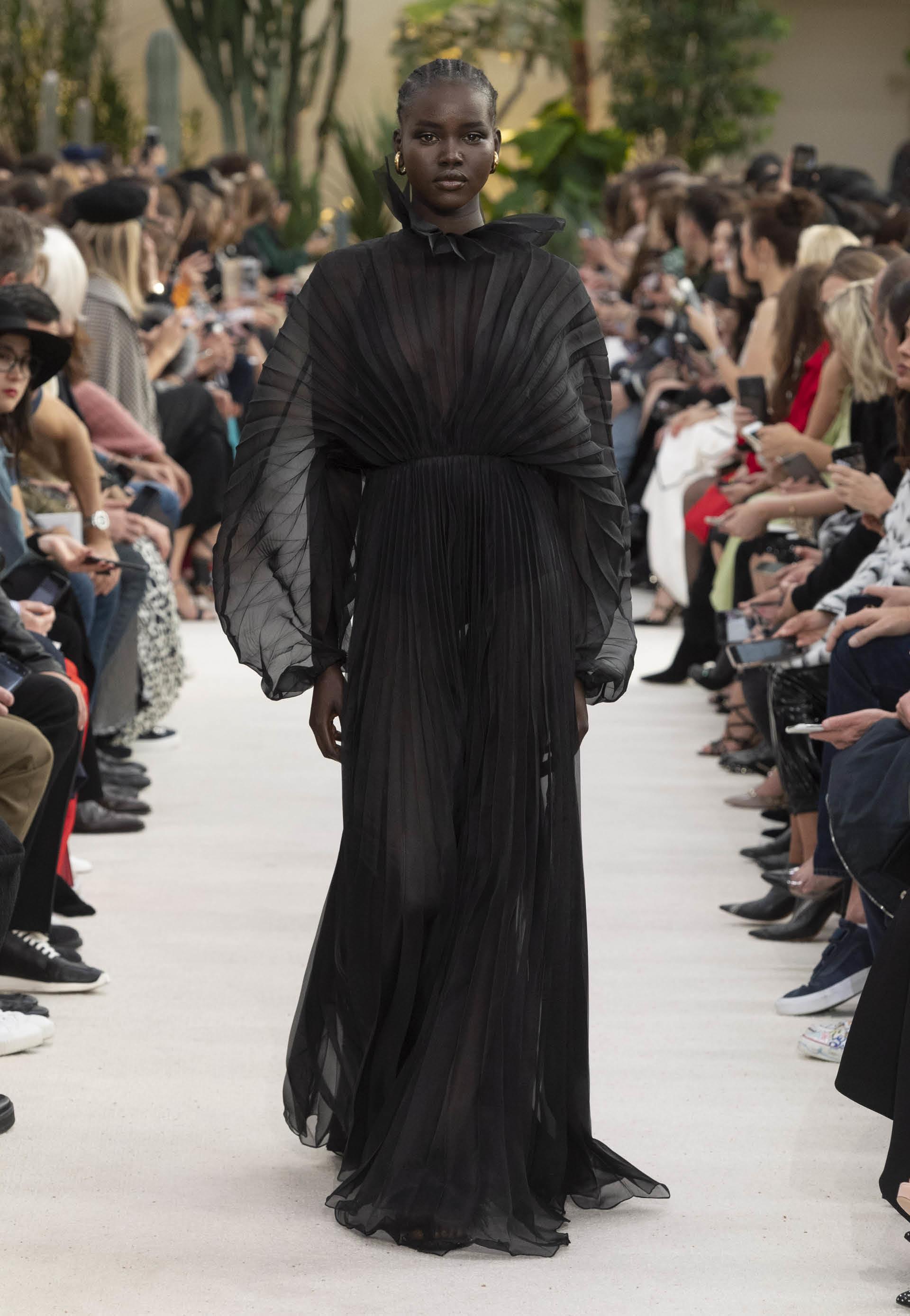 Valentino Fashion Show SS19 Women | Valentino