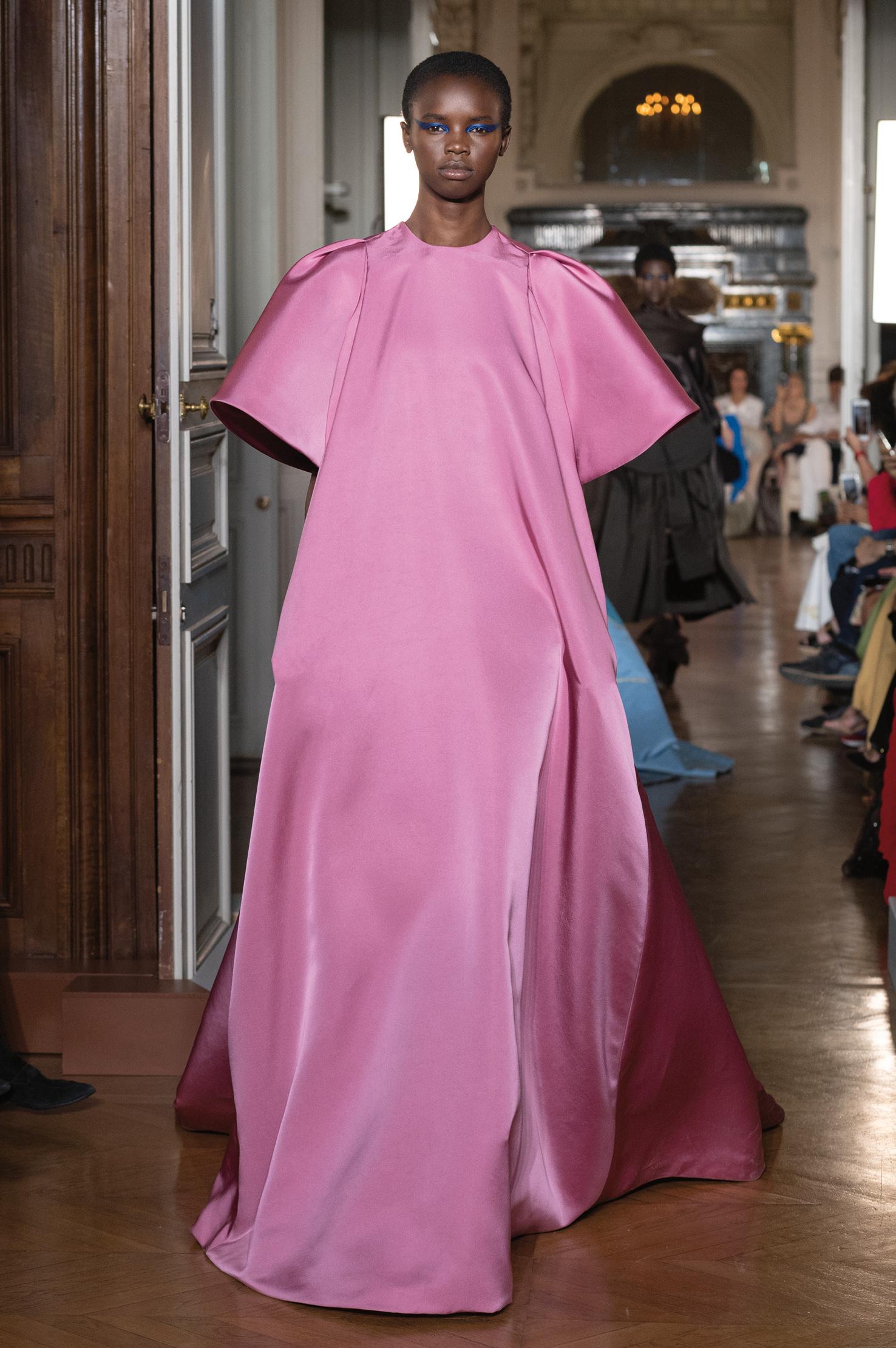 Valentino - Haute Couture Autumn/Winter 2018-19 - Look 2