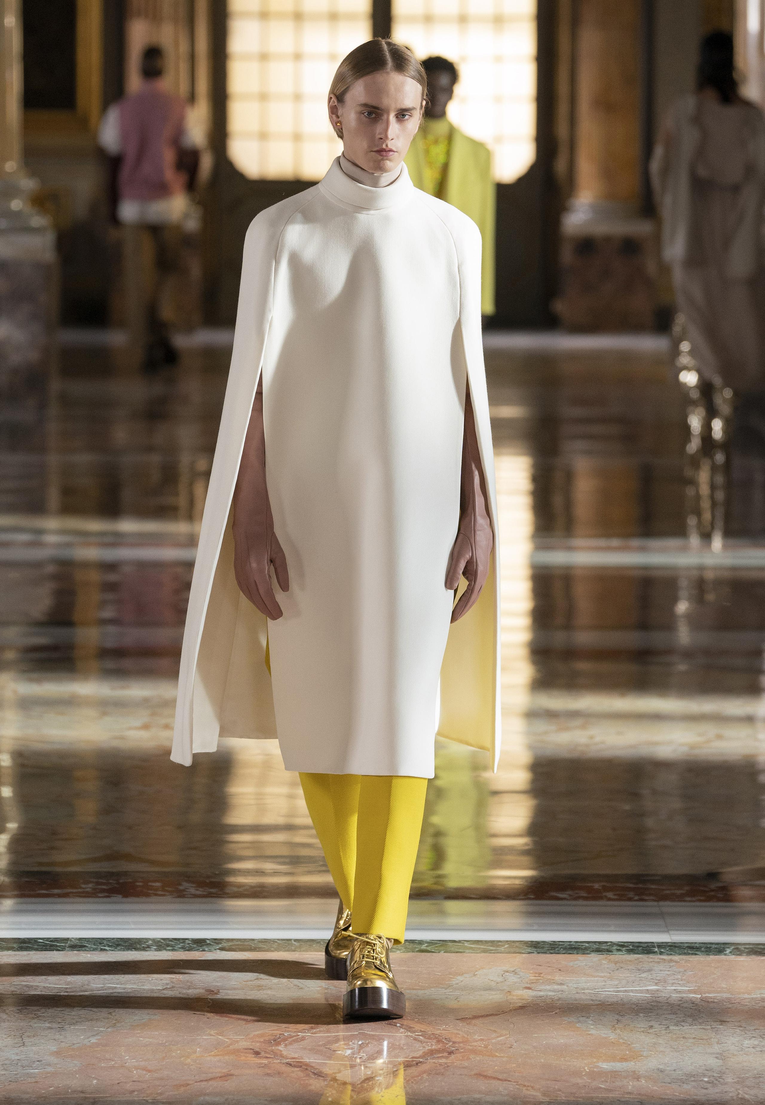 Valentino - Haute Couture Spring/Summer 2021 - Look 18
