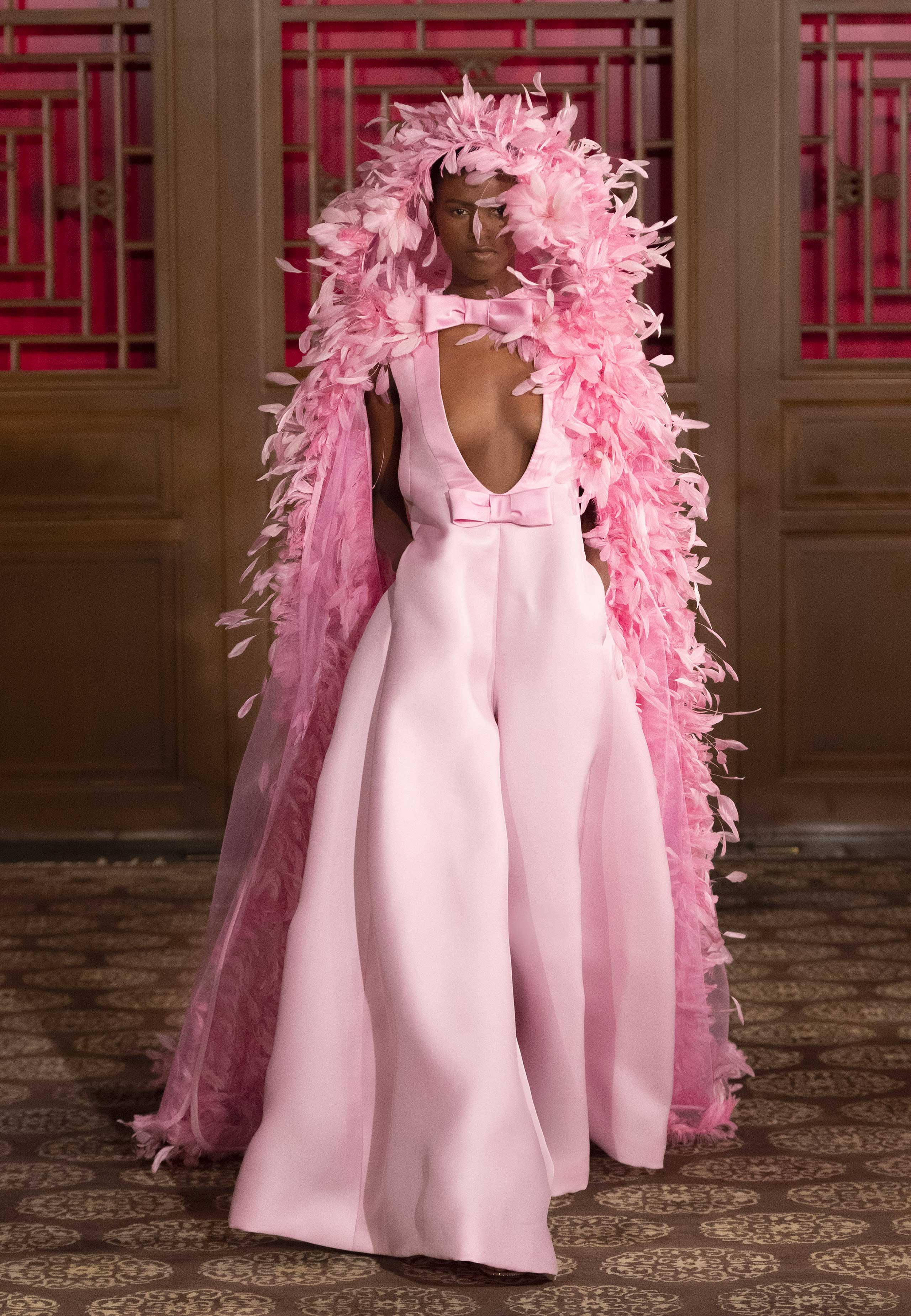 Valentino - Haute Couture Beijing - Look 16