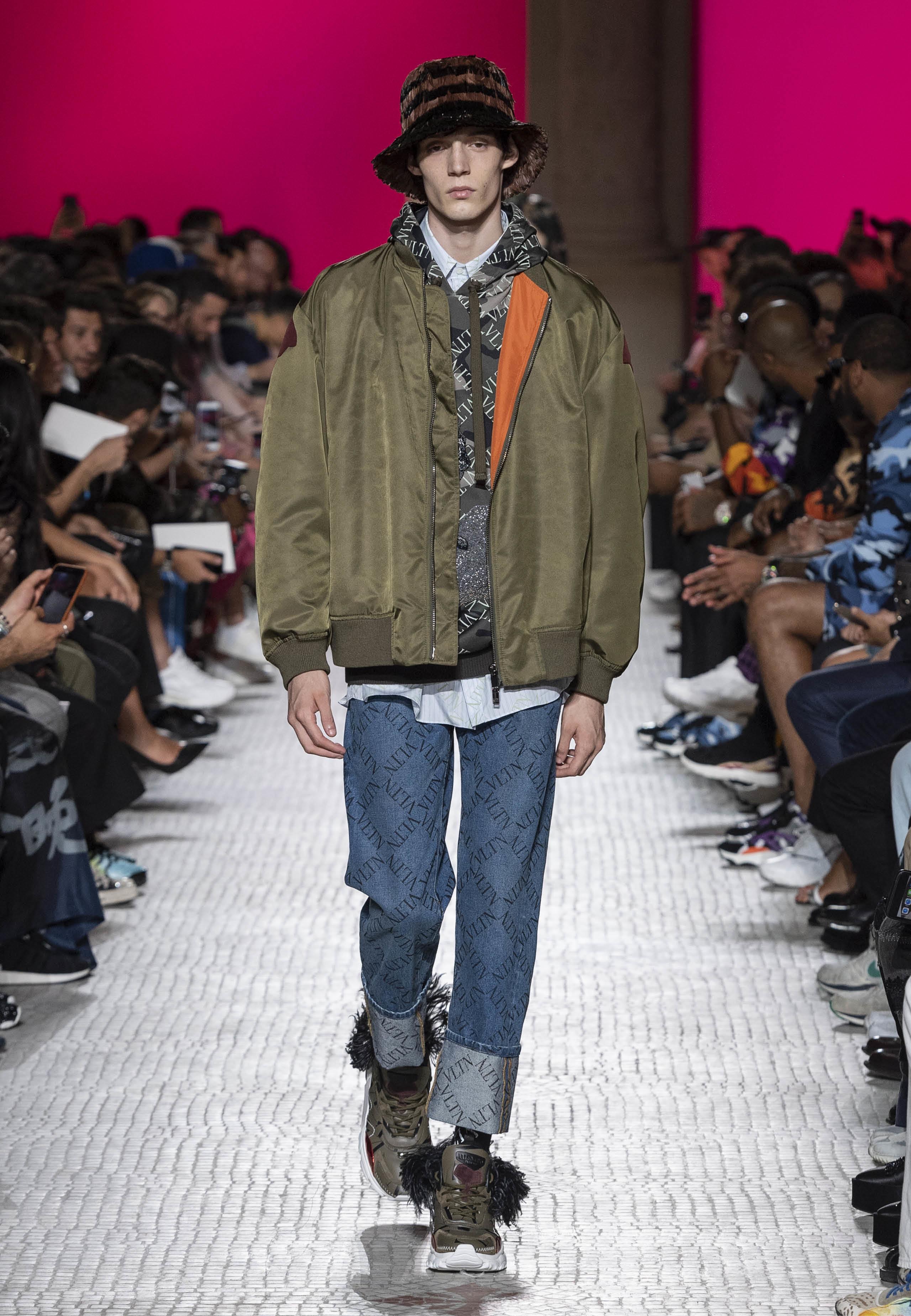 Valentino Fashion Show SS19 Men | Valentino