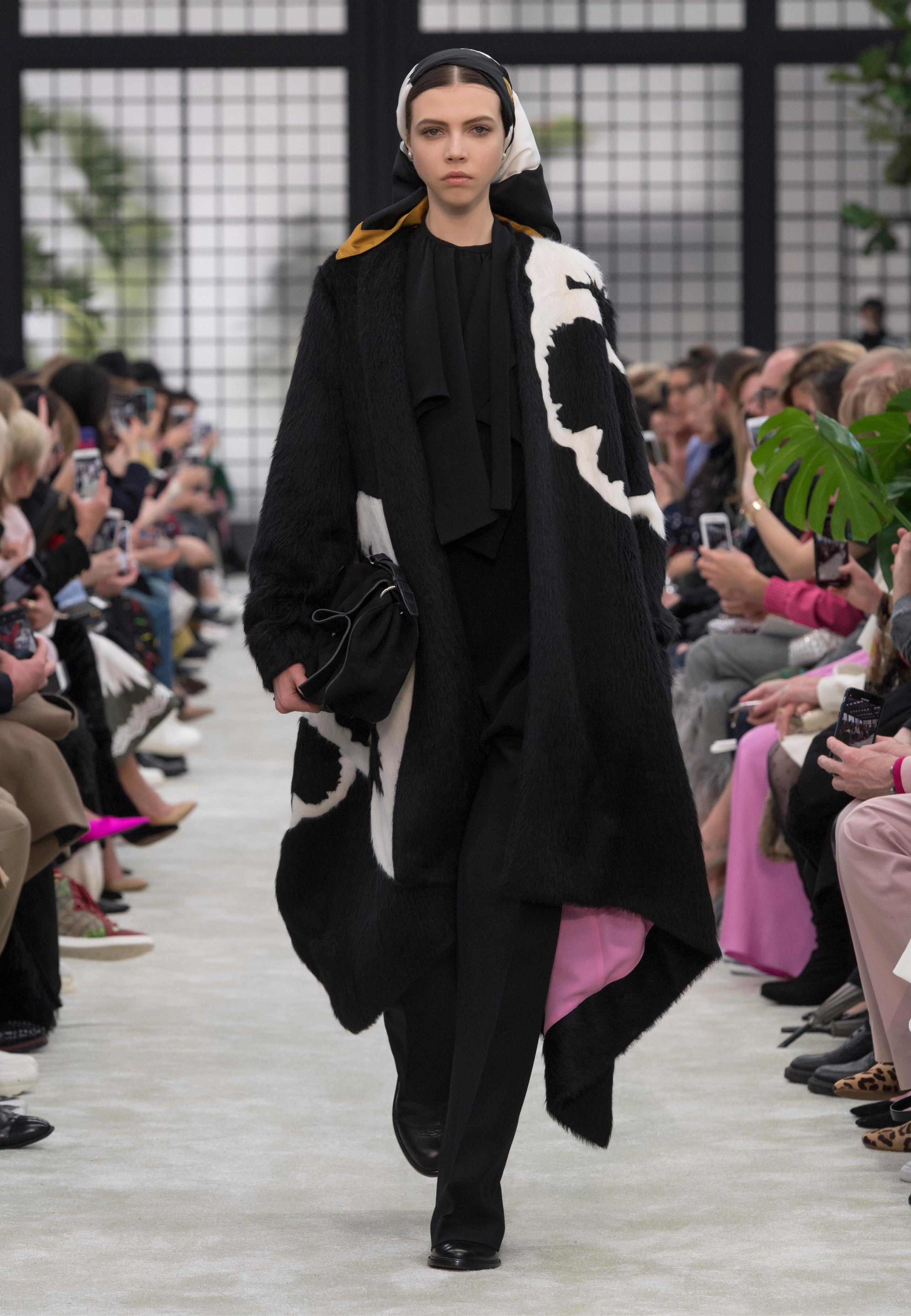 VALENTINO サテンブルゾン Valentino Garavani Chevron 24 Popeline Short Dress | Saks Fifth Avenue