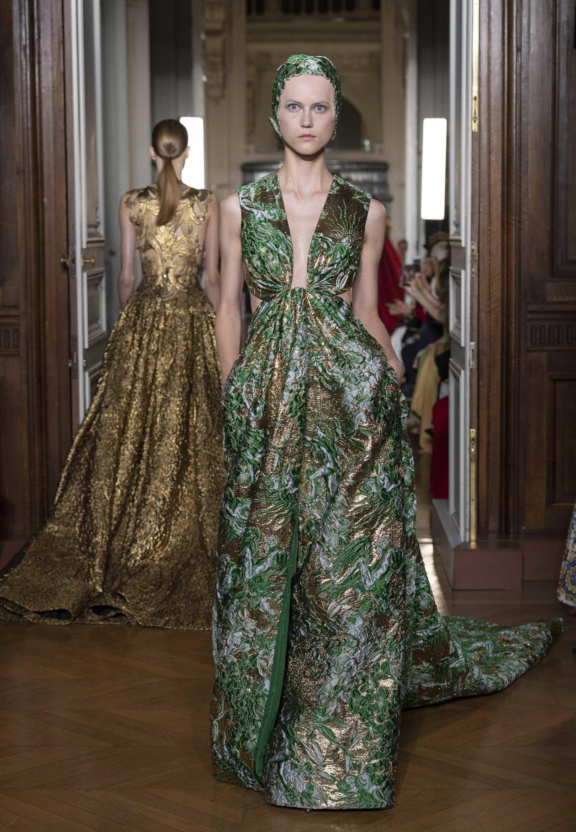 Valentino - Haute Couture Autumn/Winter 2018-19 - Look 57