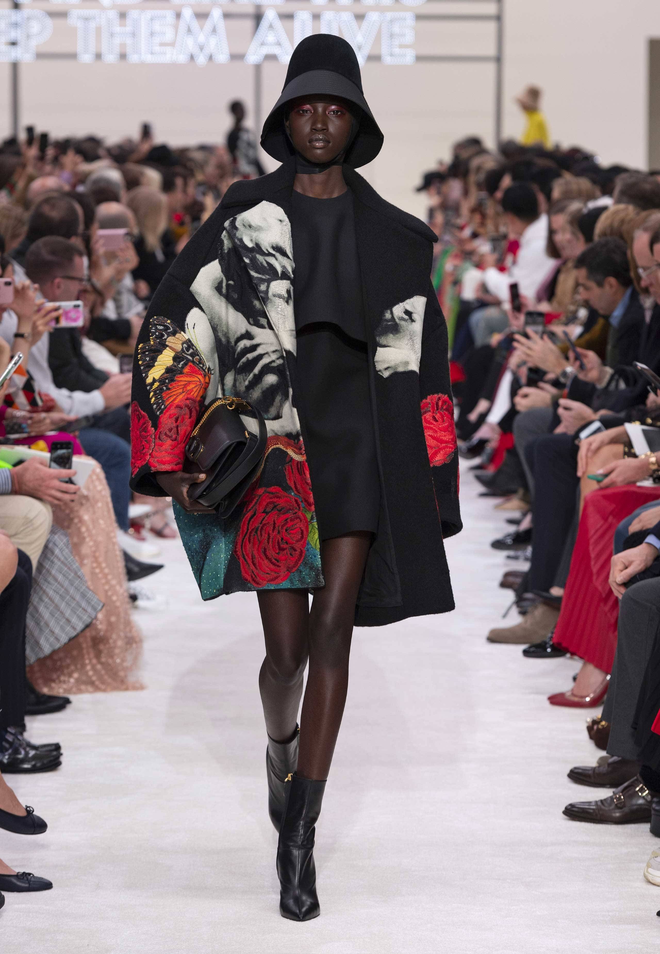 Valentino - Autumn/Winter 2019-20 Women's Collection - Look 1