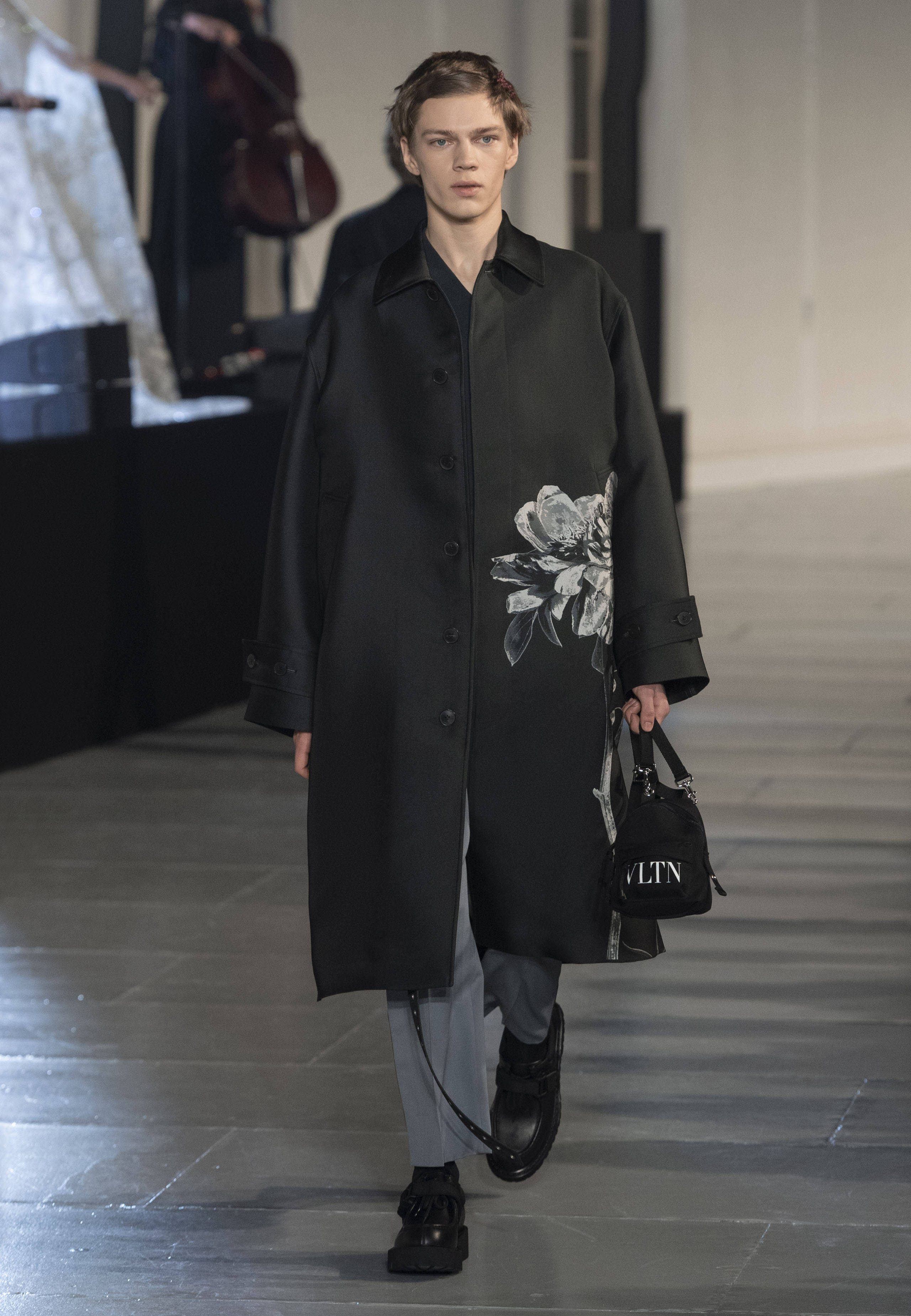 Valentino - Fall/Winter 2020-21 Men's Collection - Look 4