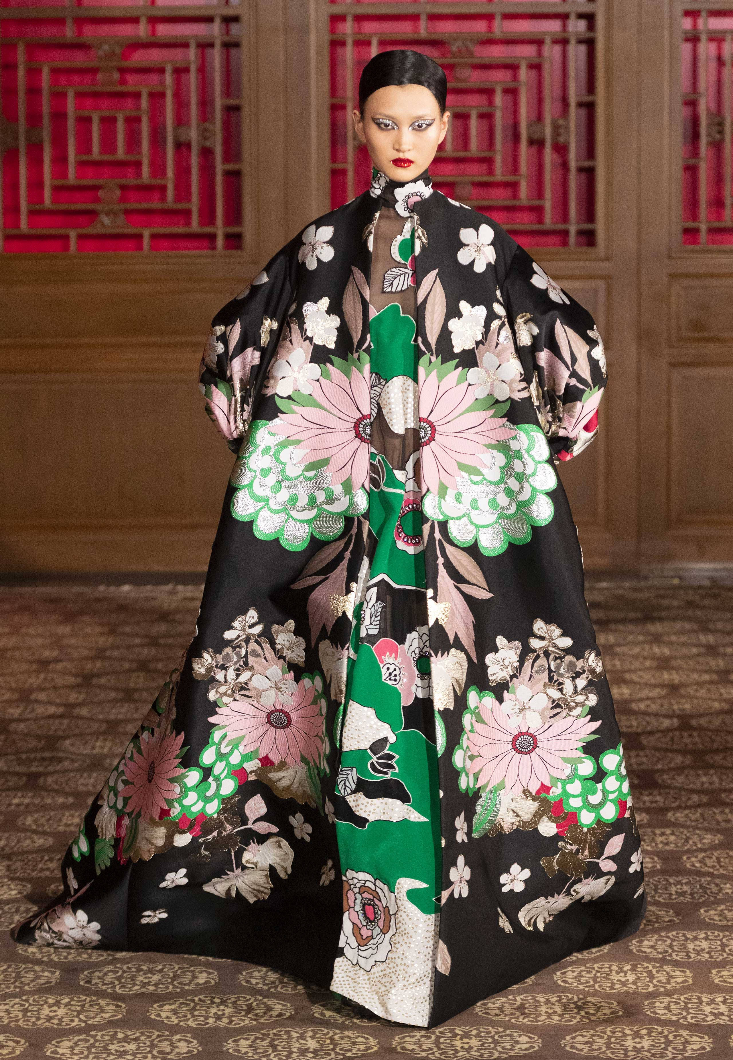 Valentino - Haute Couture Beijing - Look 14