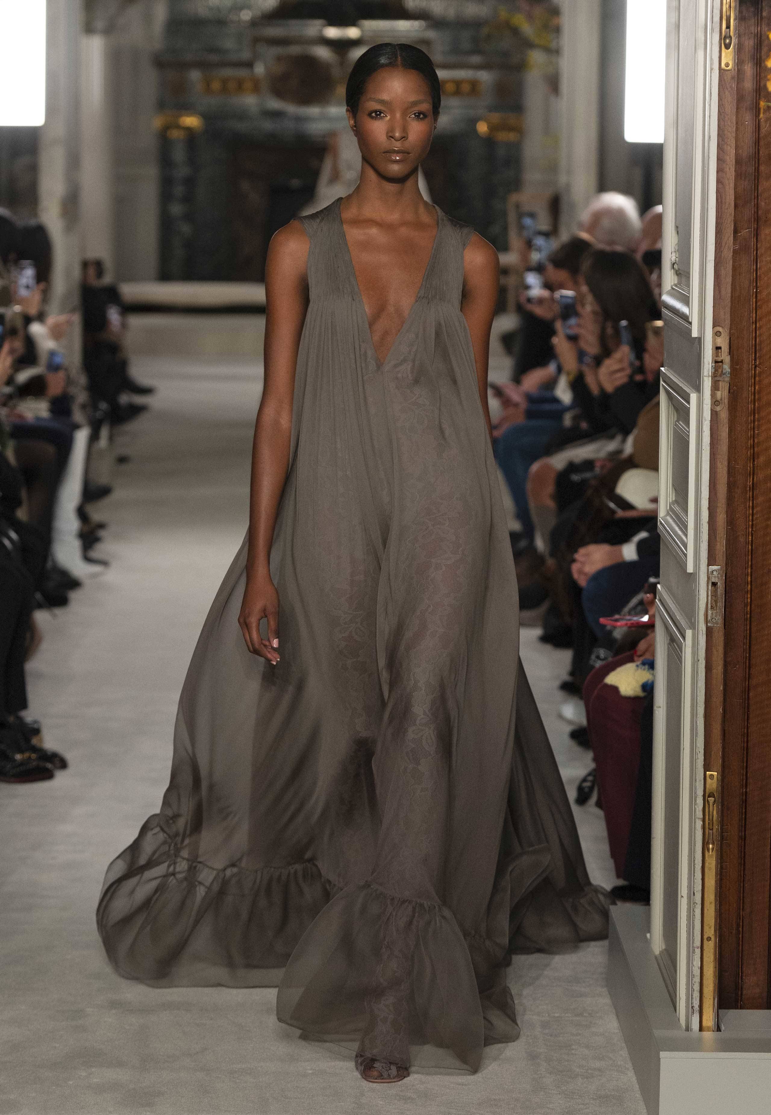 Valentino - Haute Couture Spring/Summer 2019 - Look 18