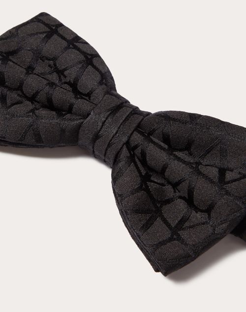 Valentino Garavani - Toile Iconographe Silk Bow Tie - Black - Man - All About Logo