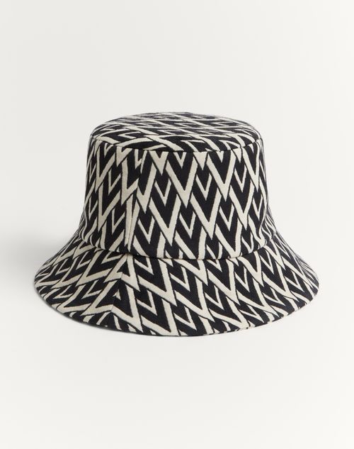  - Black/cream