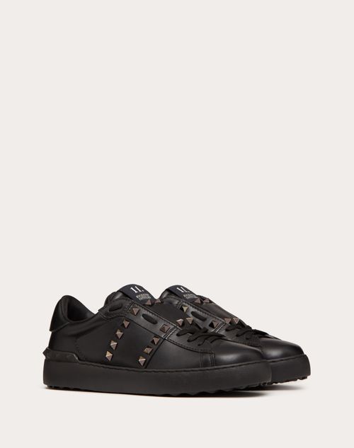 Valentino Garavani - Rockstud Untitled Noir Calfskin Leather Sneaker - Black - Woman - Sneakers