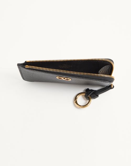 Valentino Garavani - Valentino Garavani Vlogo Signature Zip-around Charm Cardholder In Grainy Calfskin - Black - Woman - Accessories