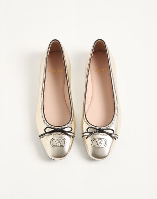Valentino Garavani - Vlogo Signature Ballerina In Laminated Nappa 05mm - Platinum - Woman - Ballerinas