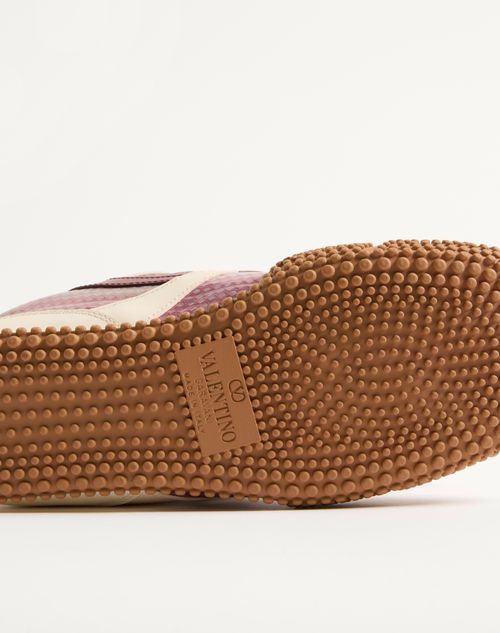 Valentino Garavani - Amphibia Trainer In Rubberised Calfskin And Calfskin - Pink - Woman - Trainers