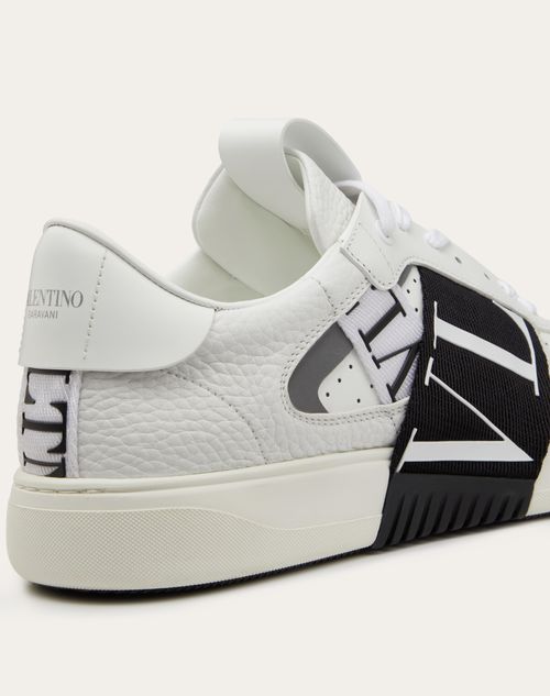 Low-top Calfskin Vl7n Sneaker With Bands for Man in Black 