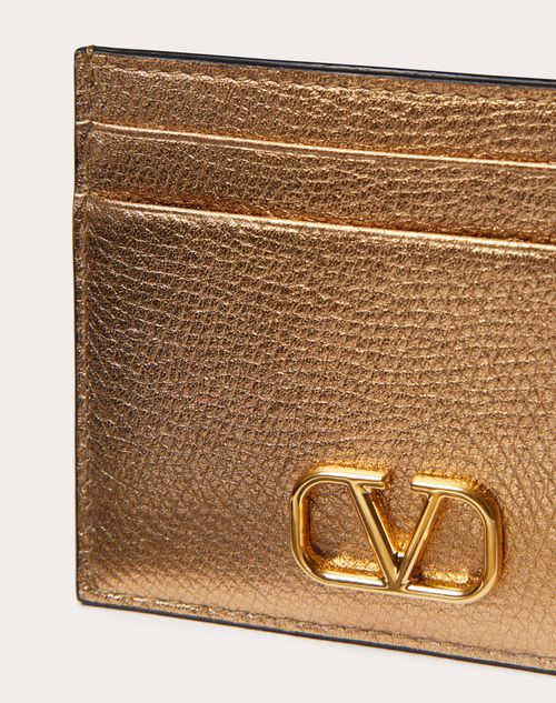 Valentino Garavani - Vlogo Signature Metallic Grainy Calfskin Cardholder - Antique Brass Dark - Woman - Wallets And Small Leather Goods