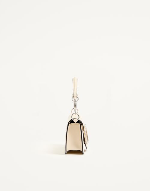 Valentino Garavani - Petit Sac Porté Épaule Valentino Garavani Locò Avec Logo Bijou - Ivoire - Femme - Sacs Porté Épaule