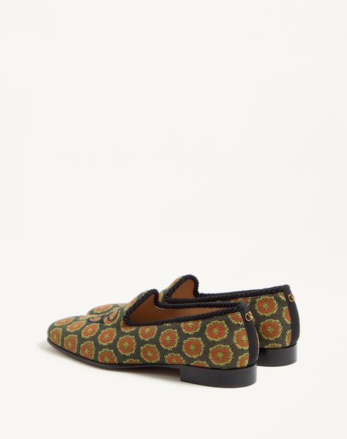  - Multicolor