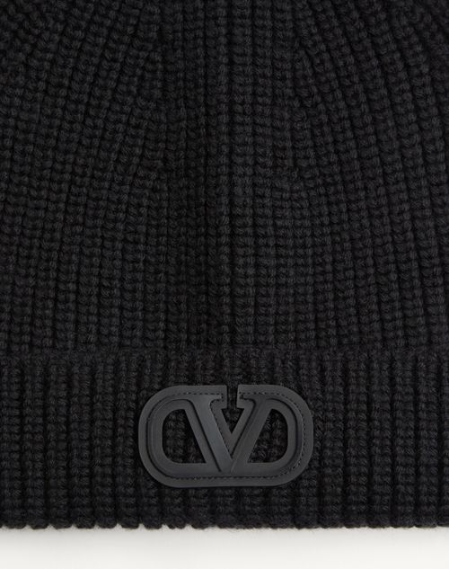 Valentino Garavani - Vlogo Signature Wool Beanie - Black - Man - Hats And Gloves