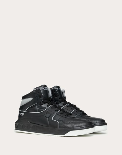 Valentino Garavani - One Stud Mid-top Calfskin Sneaker - Light Grey - Man - Shoes