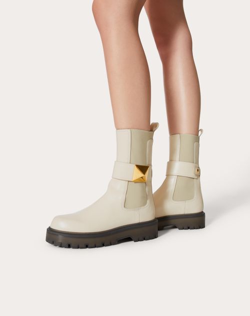 Valentino Garavani - One Stud Beatle In Calfskin 45mm - Light Ivory - Woman - Boots
