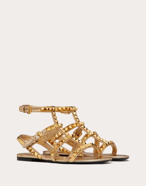 Valentino Garavani - Rockstud No Limit Flat Sandal In Metallic Nappa - Gold - Woman - Rockstud Sandals - Shoes